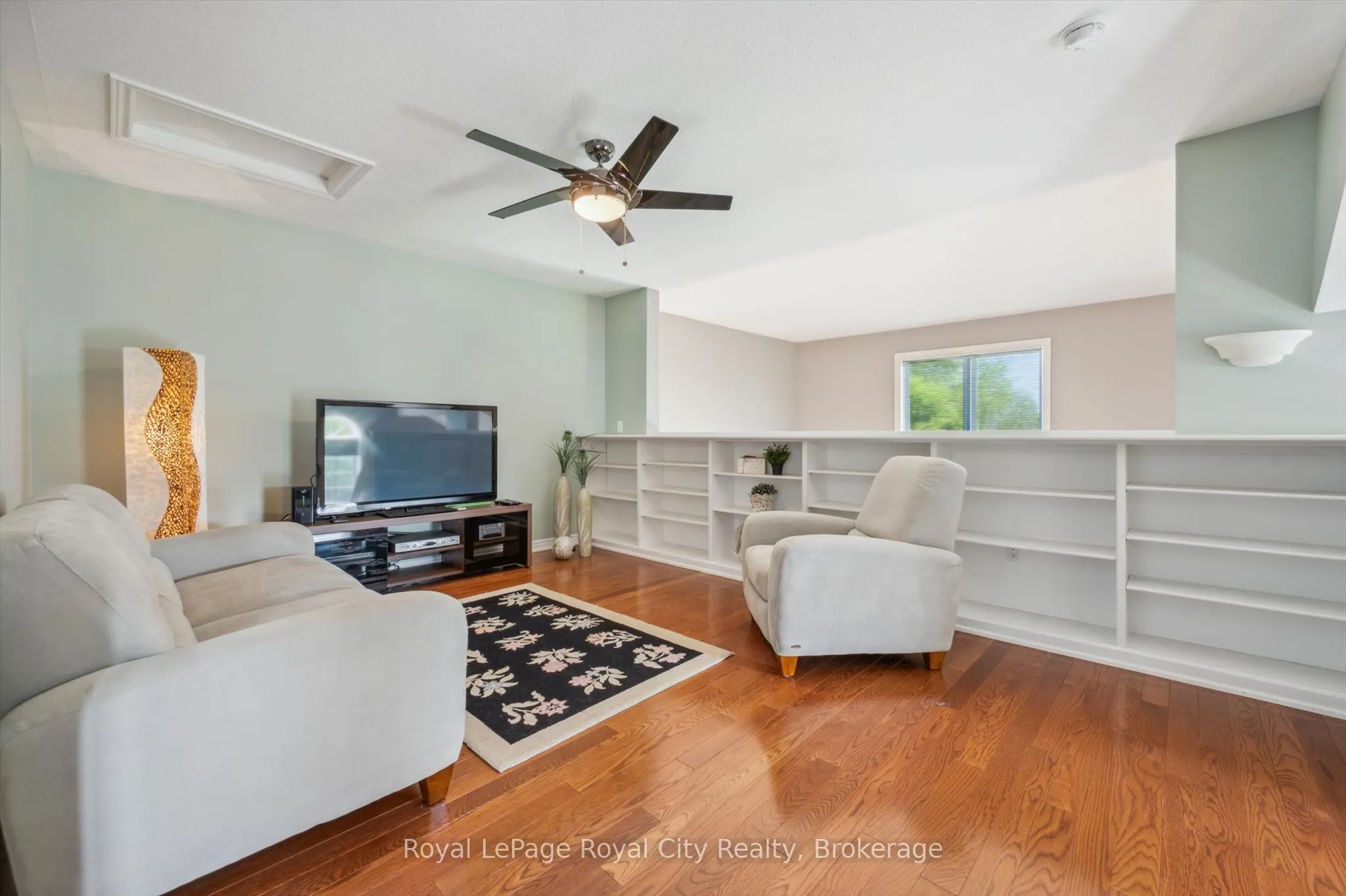 105 Riverwalk Place