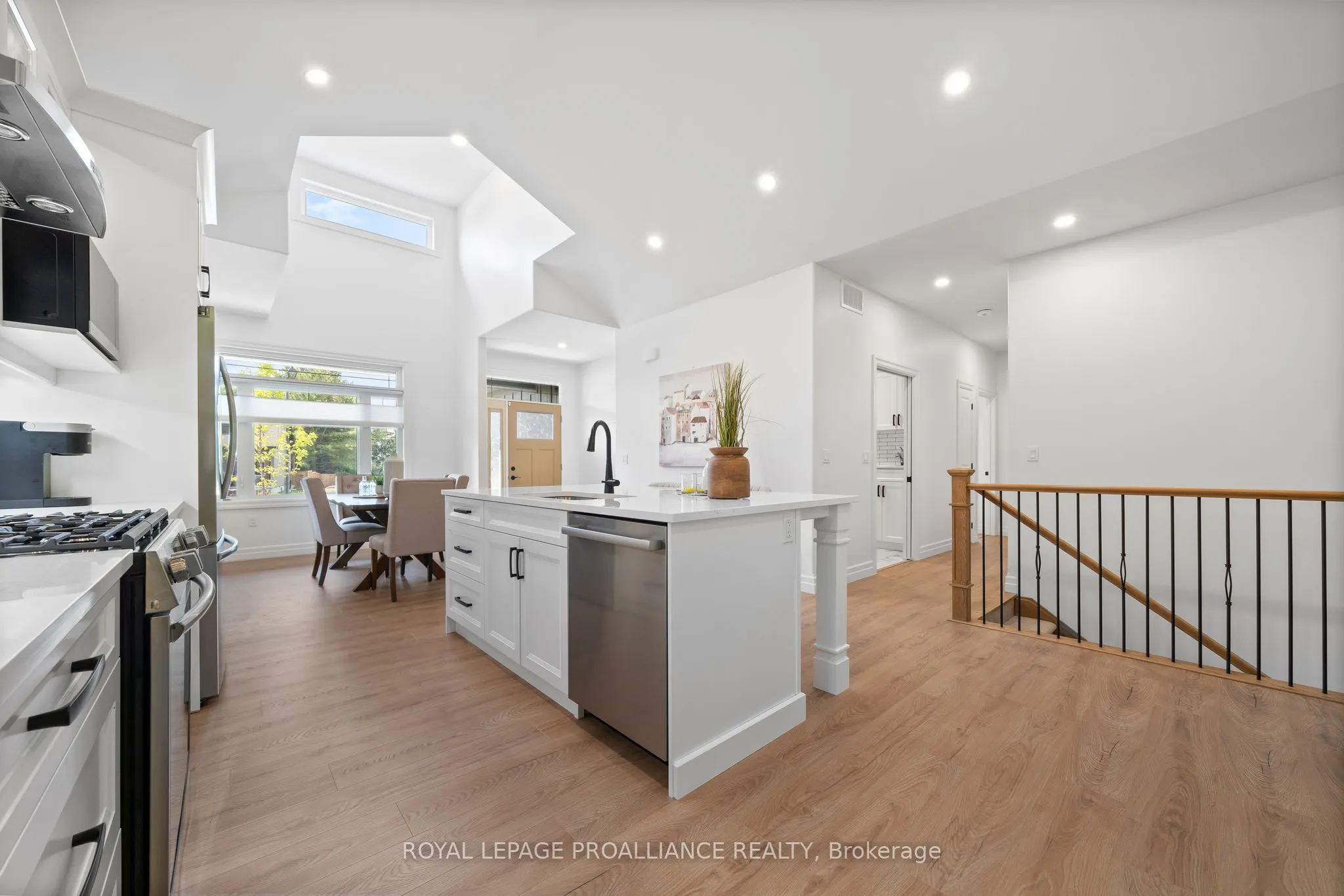 48 Deerview Drive