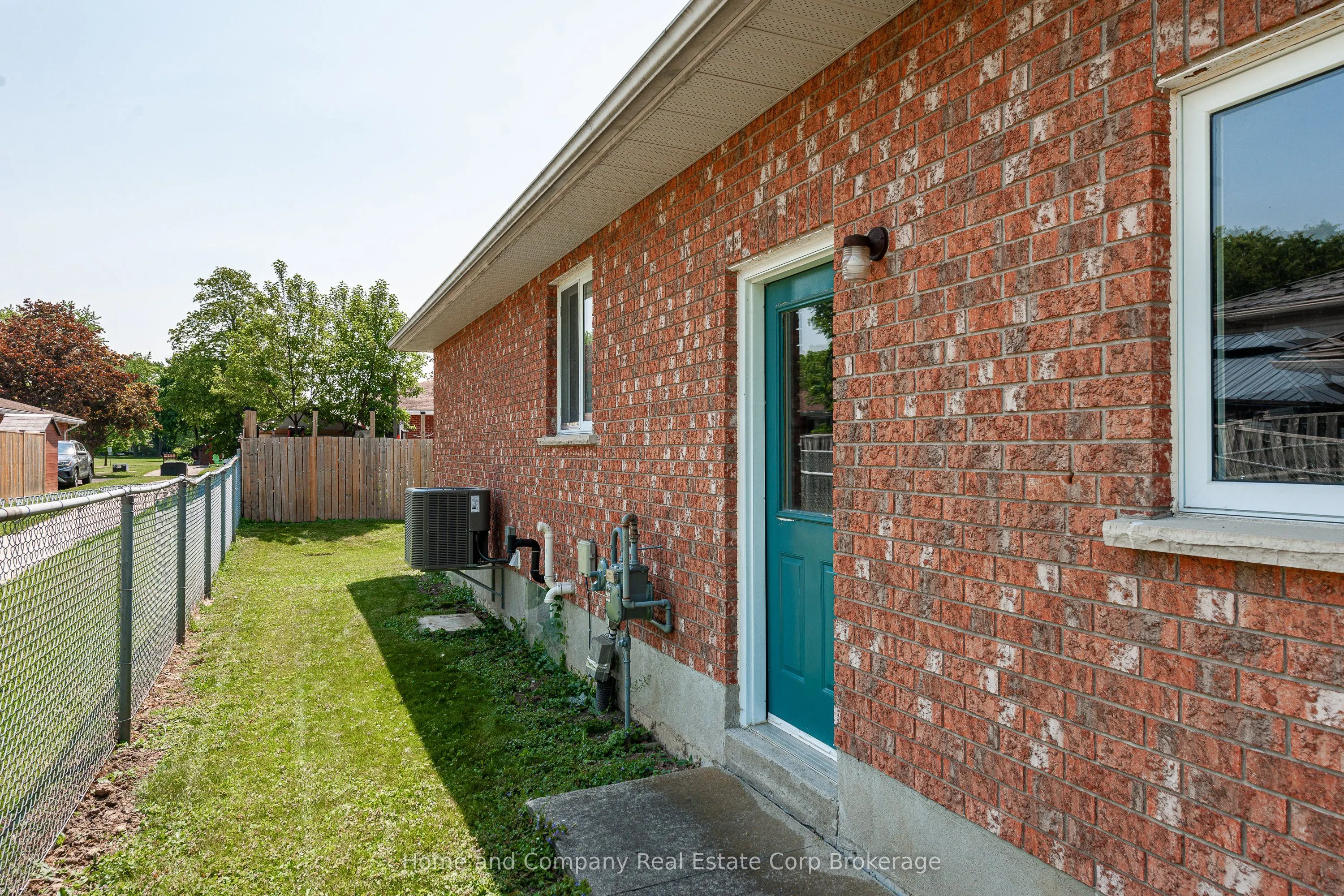 37 Dingman Place