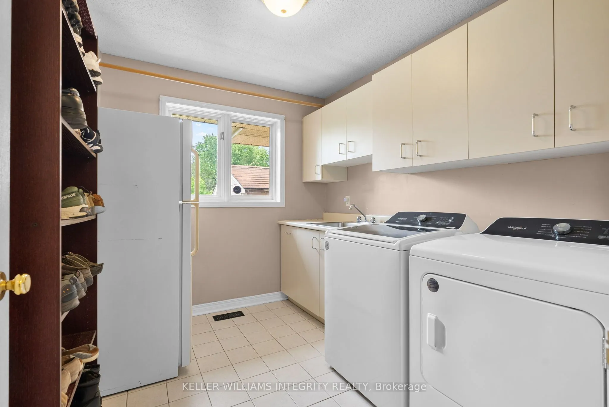 22 Marchbrook Circle