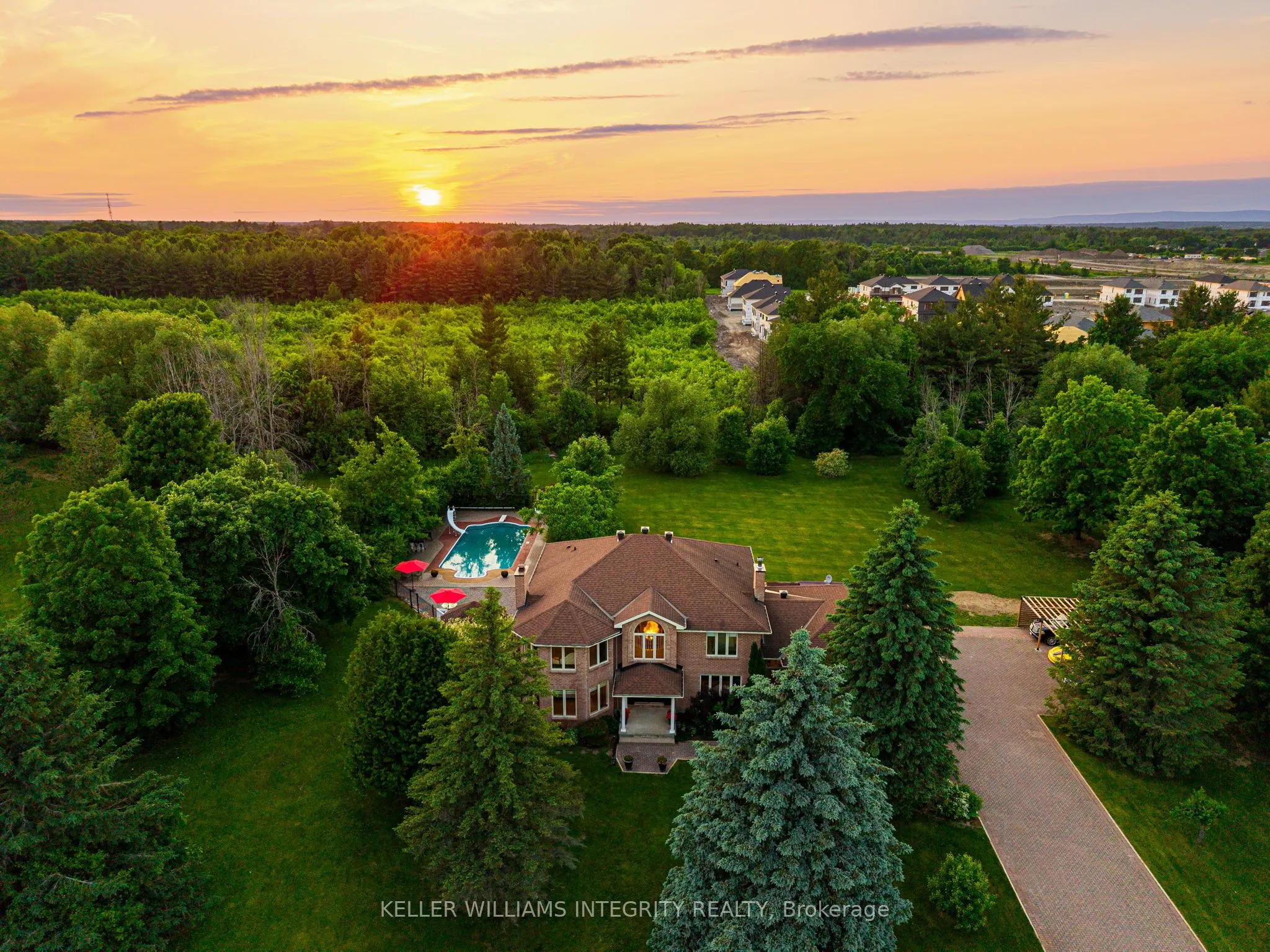 22 Marchbrook Circle