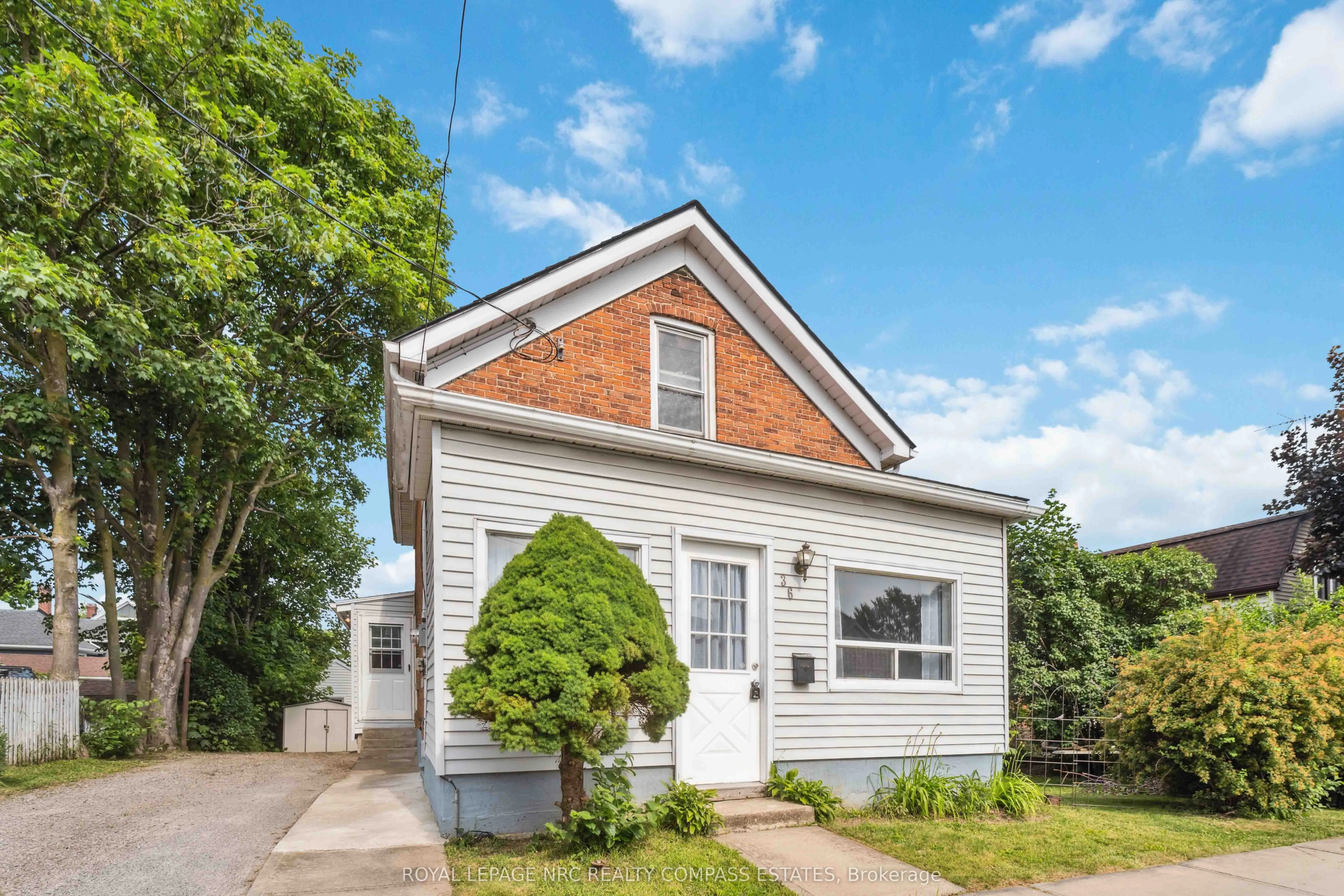 36 Queen Street S