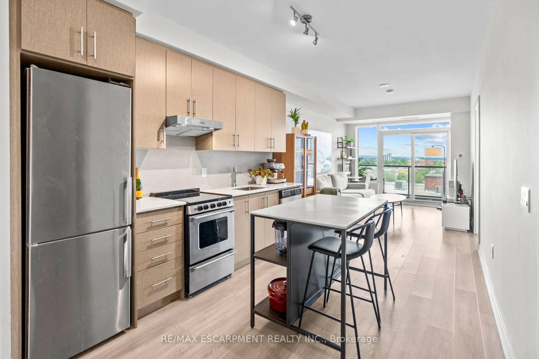 212 King William Street, #818
