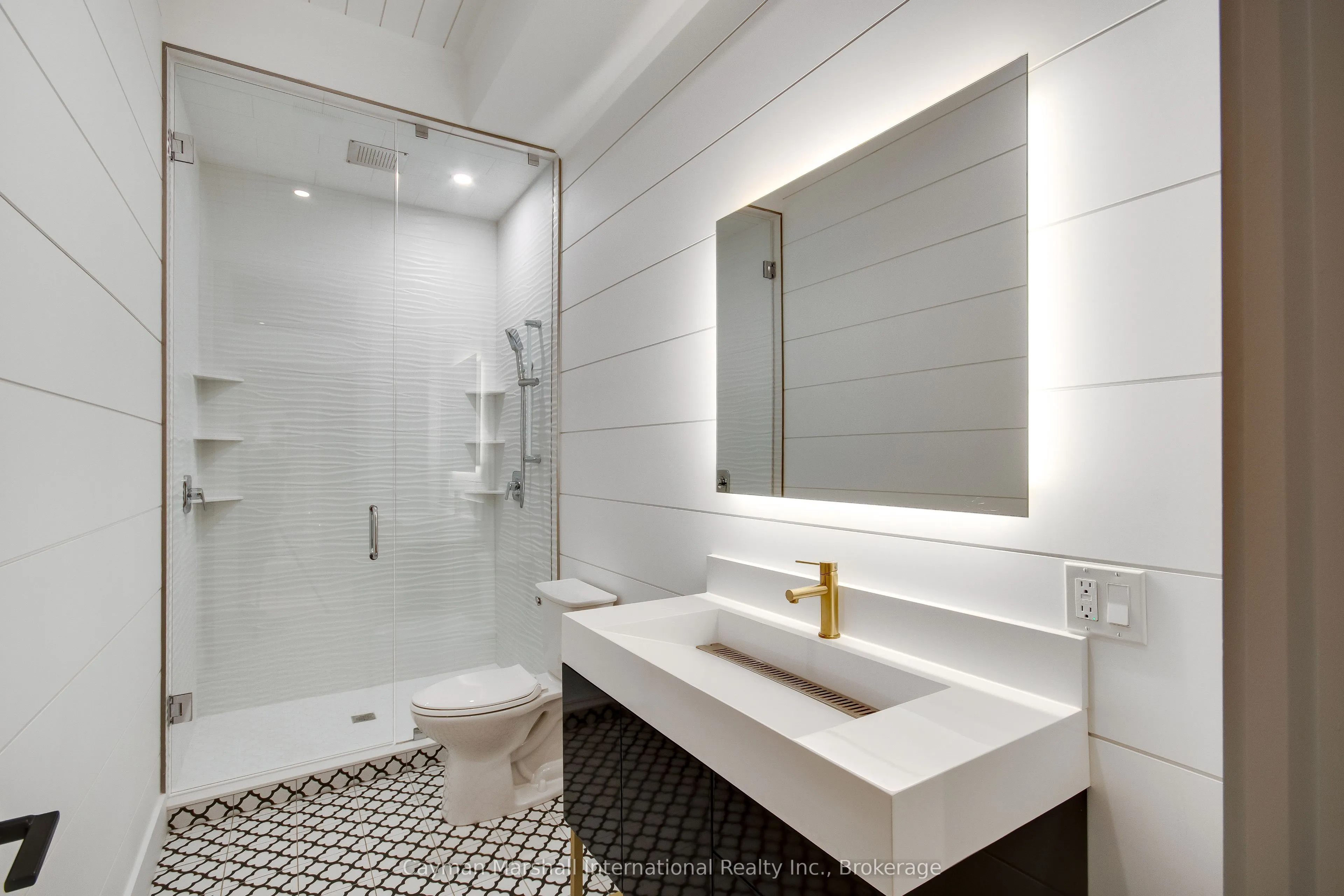 1331 SOUTH MONCK Drive, #4