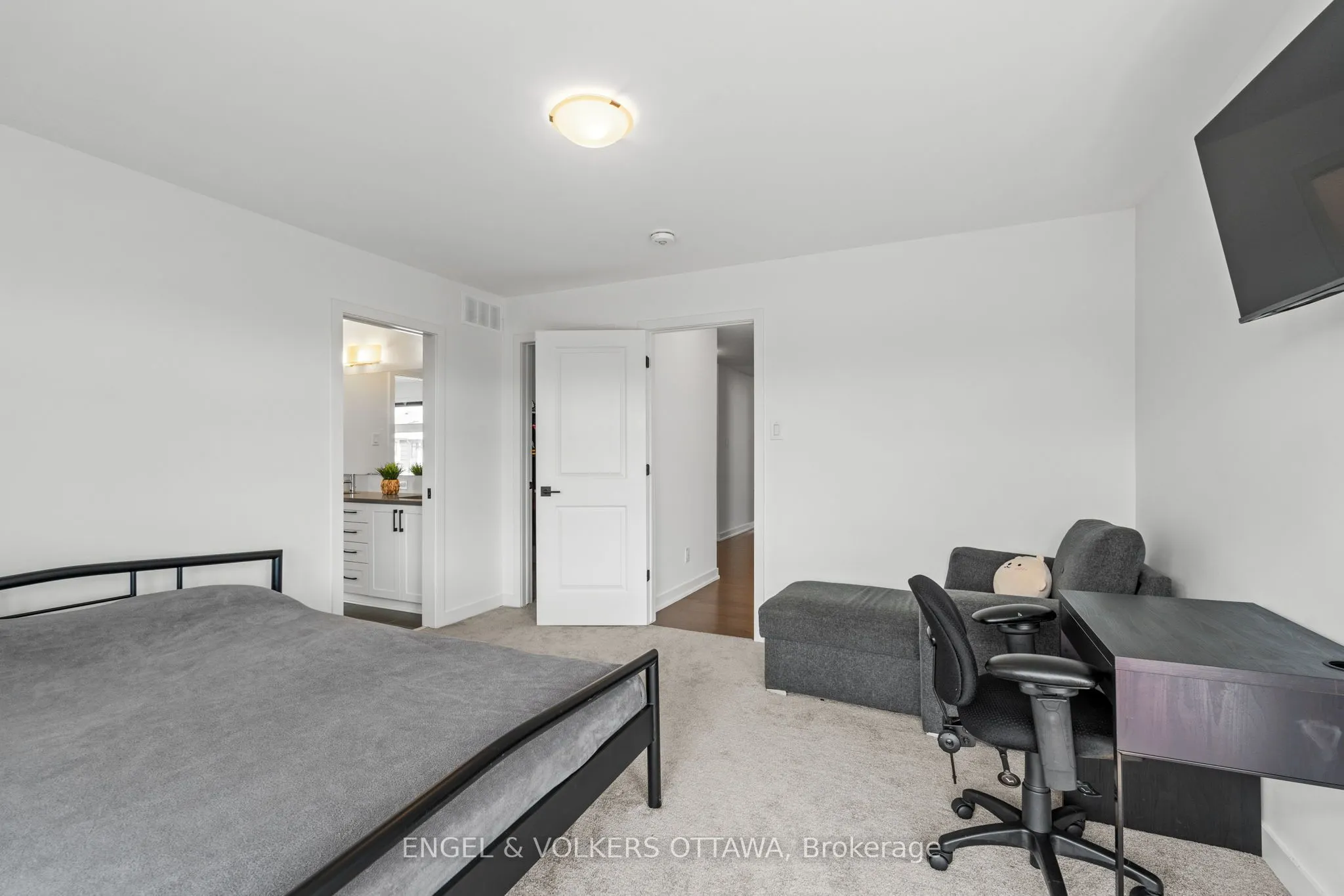 117 Orchestra Way