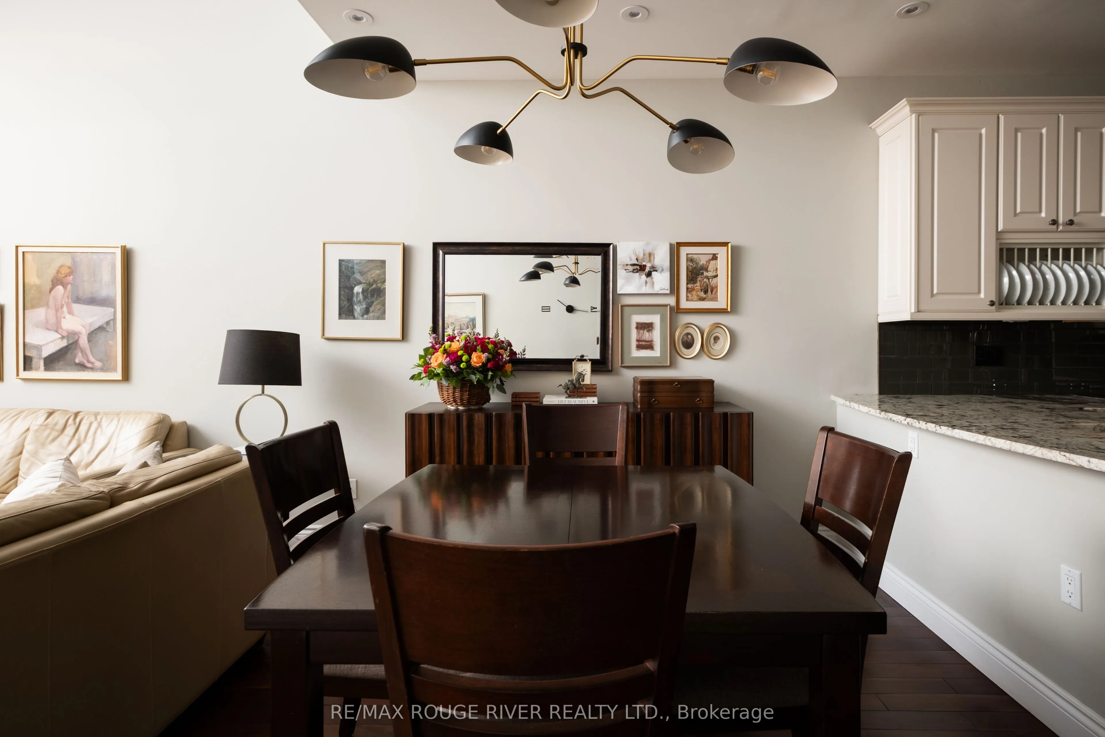 120 University Avenue E, #403