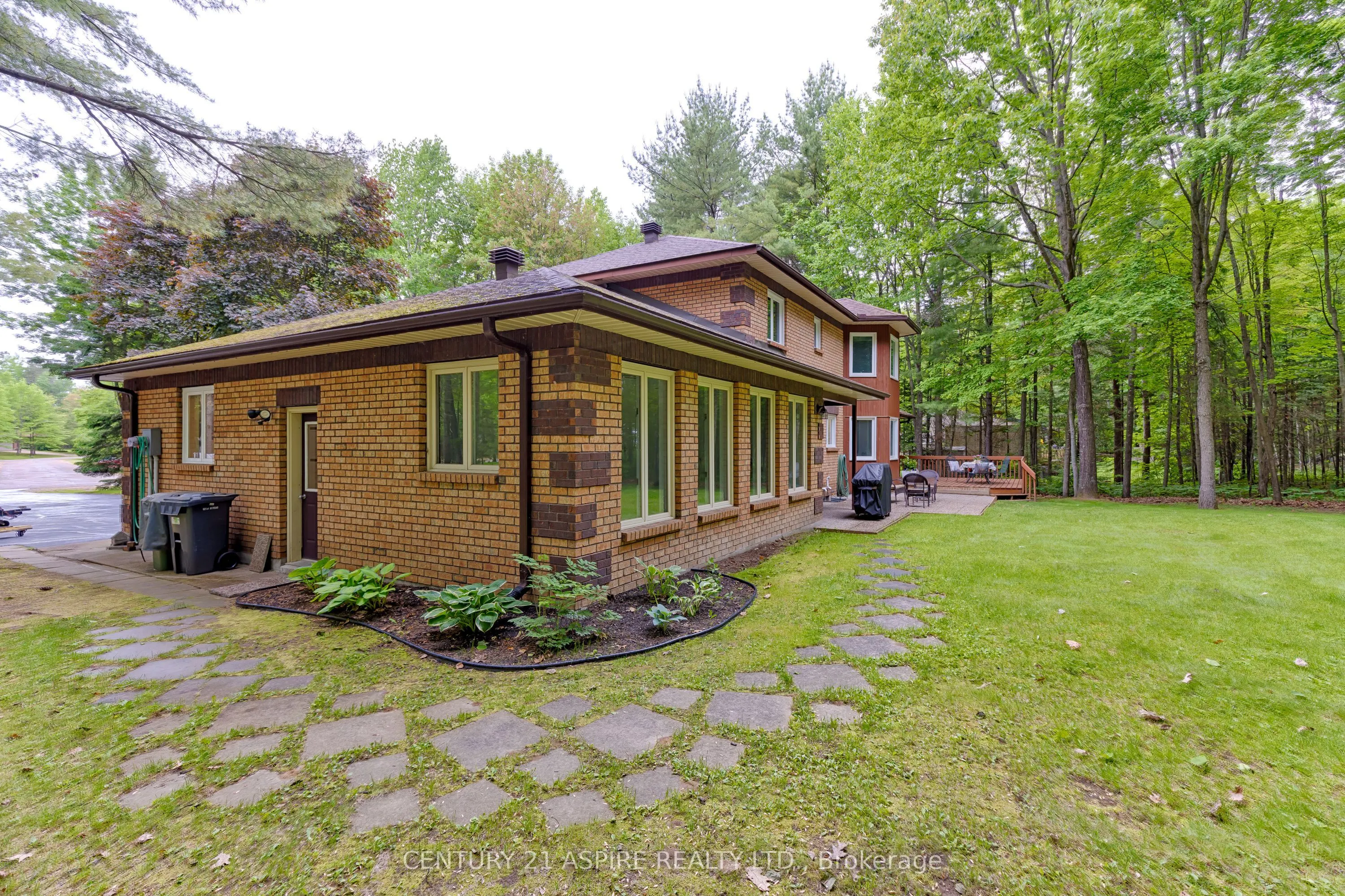13 Country Lane