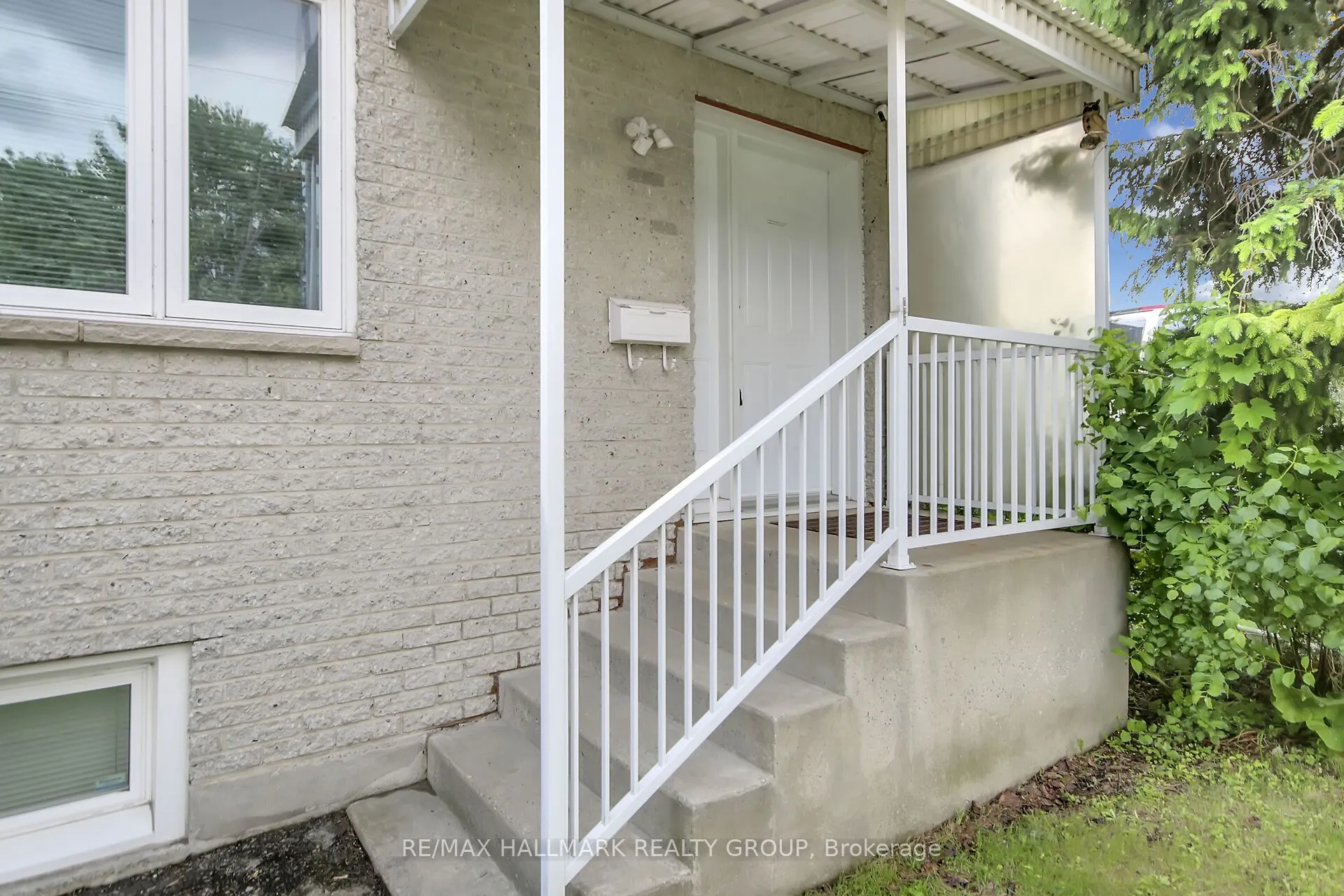 272 Mcarthur Avenue