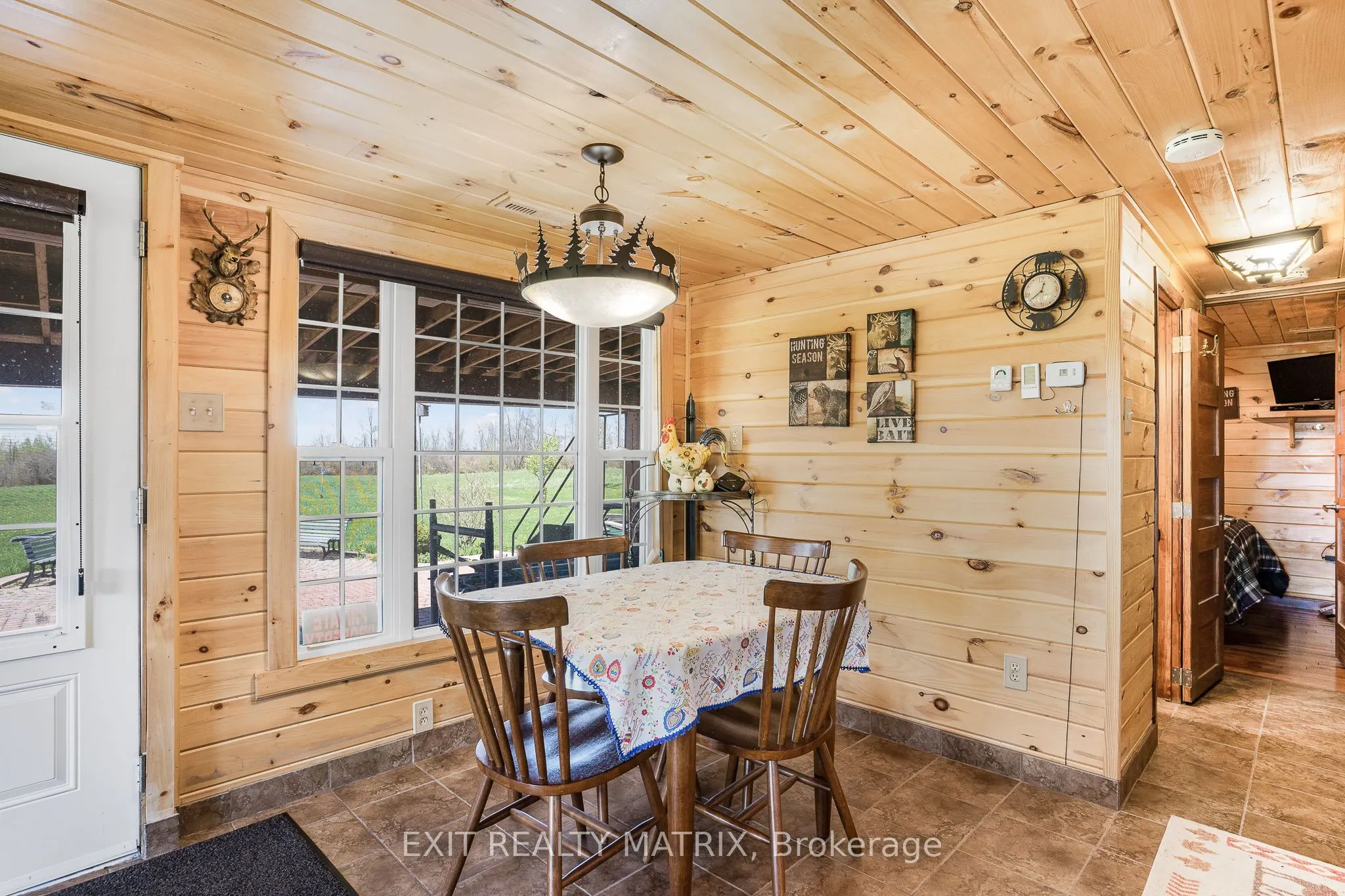 19209 KENYON CONCESSION 7 Road