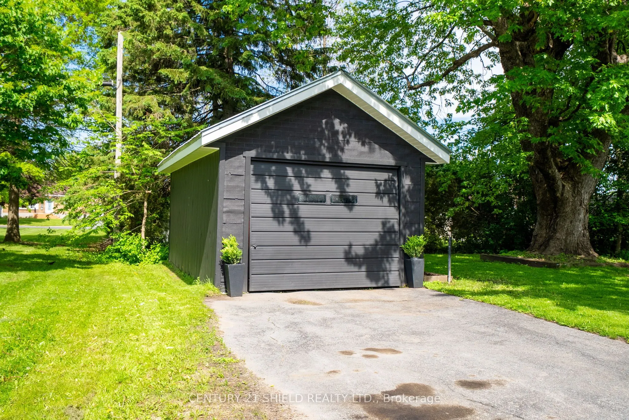 208 Anthony Street