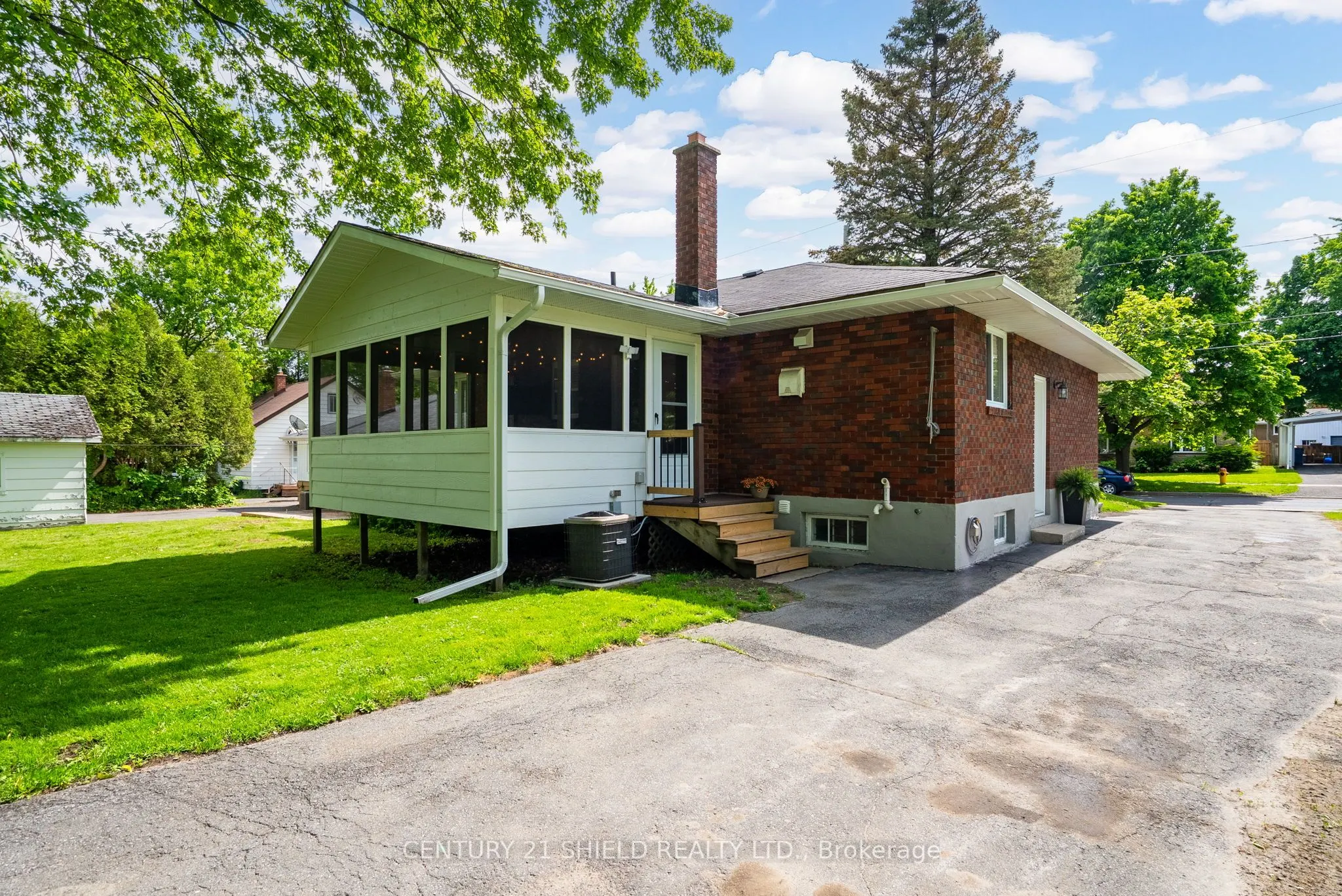 208 Anthony Street