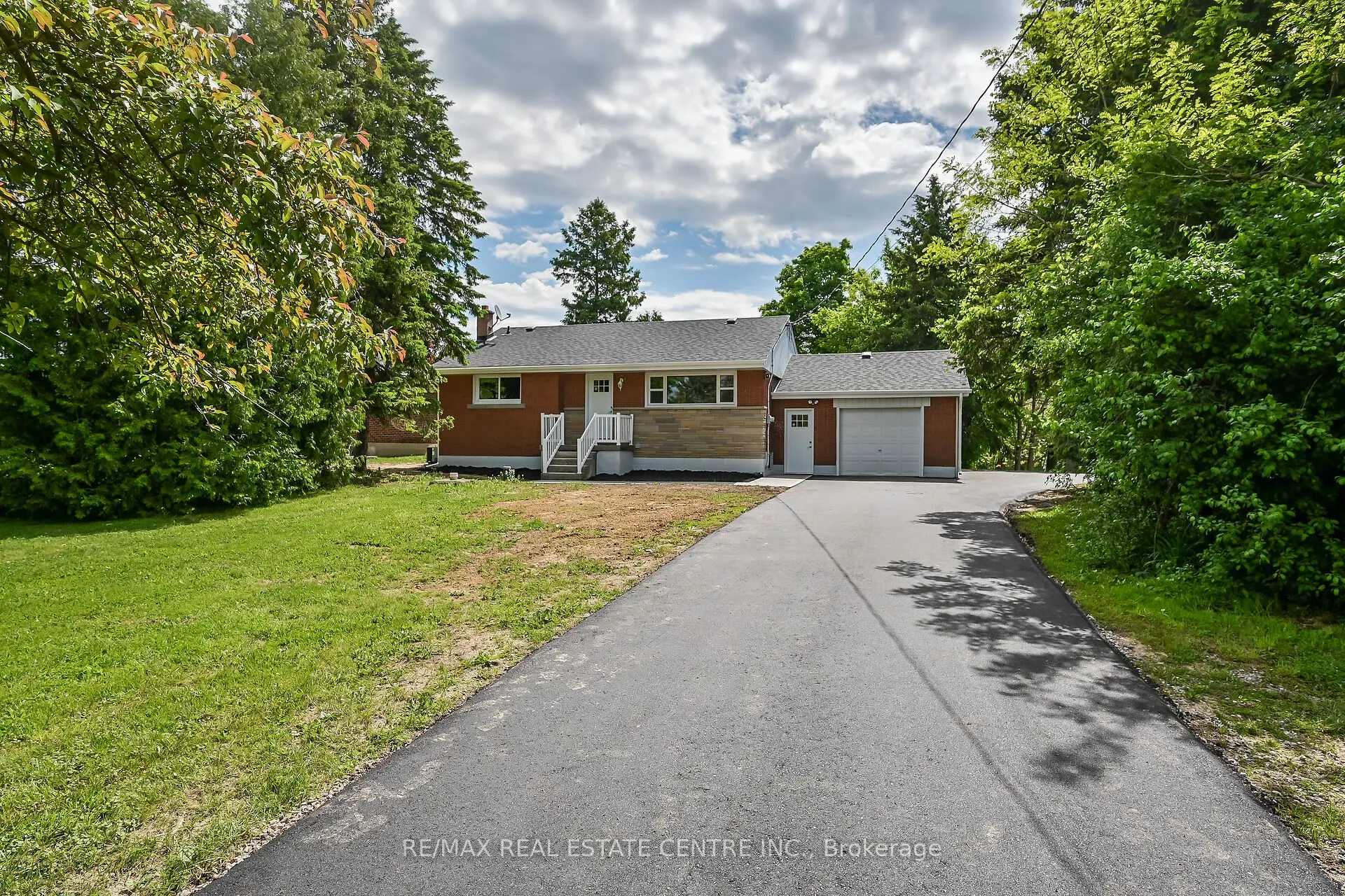 1645 Glancaster Road