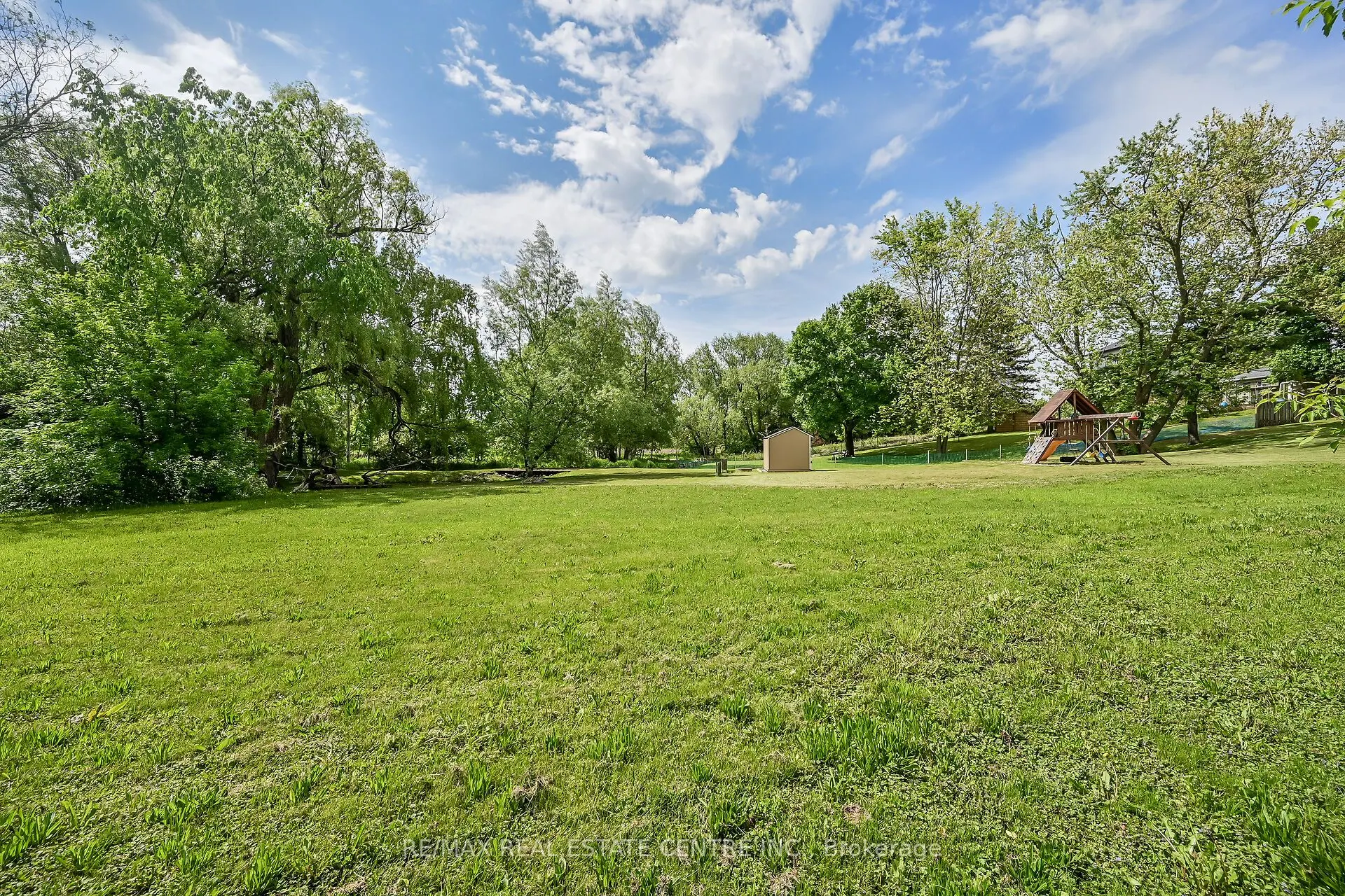 1645 Glancaster Road