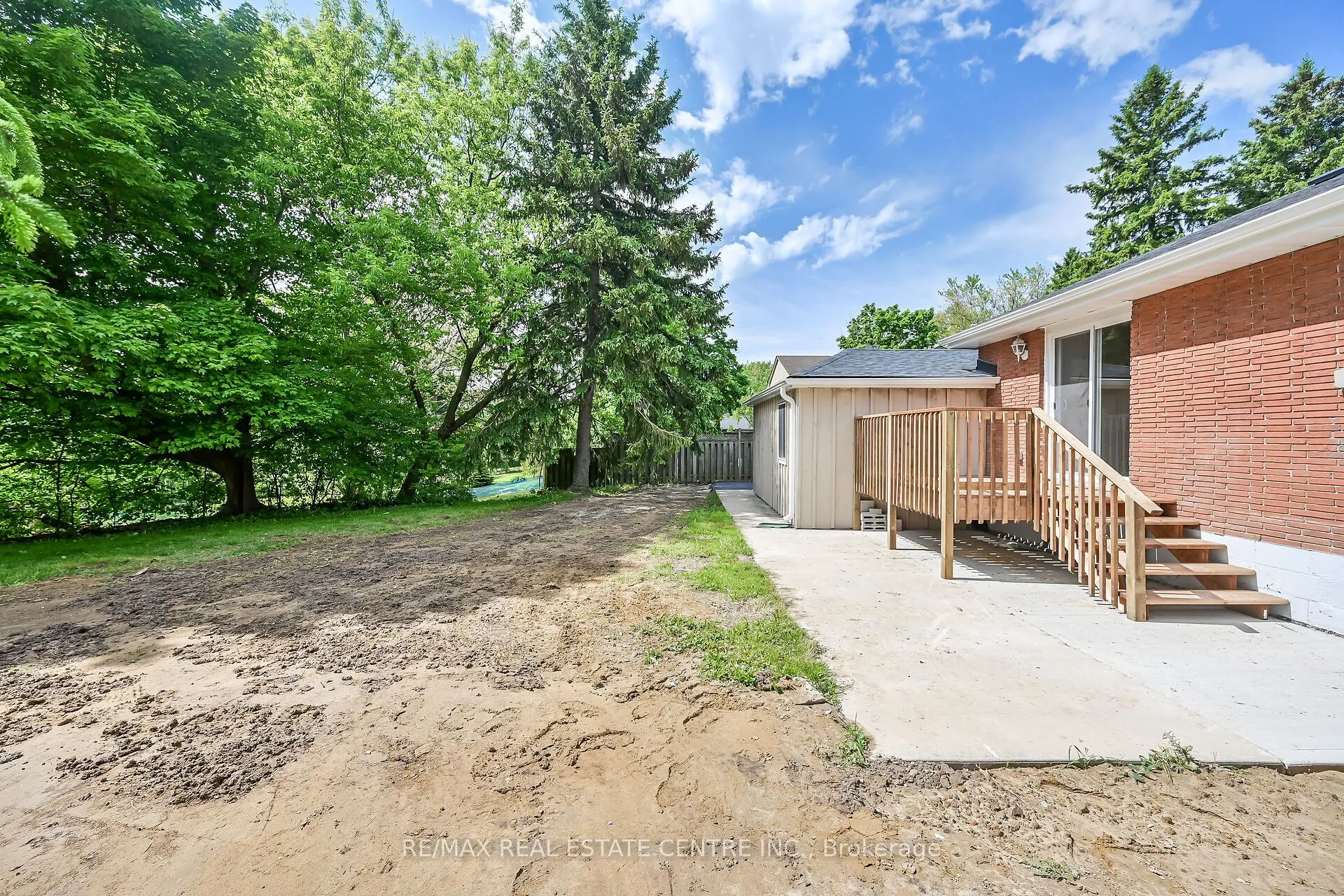 1645 Glancaster Road