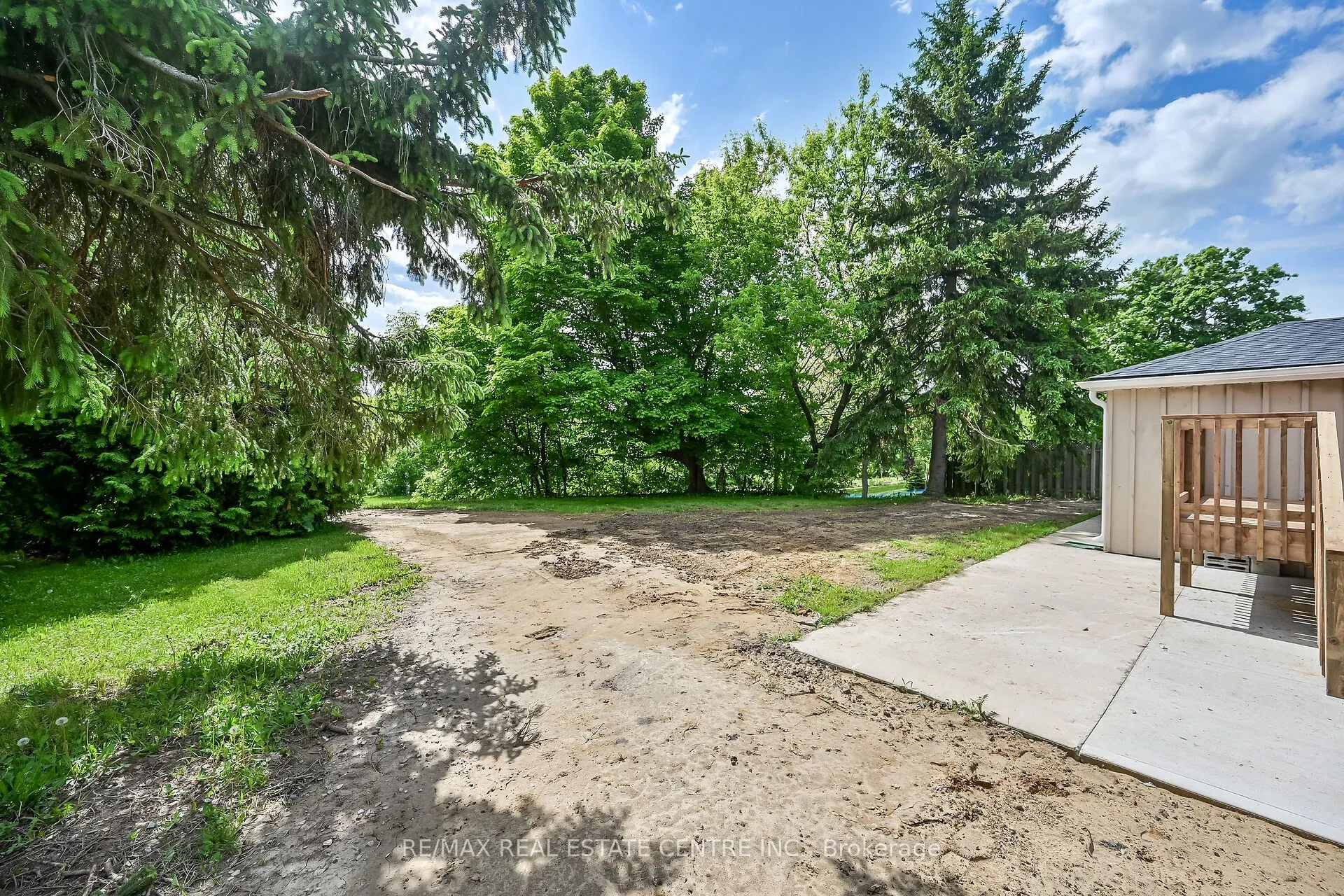 1645 Glancaster Road