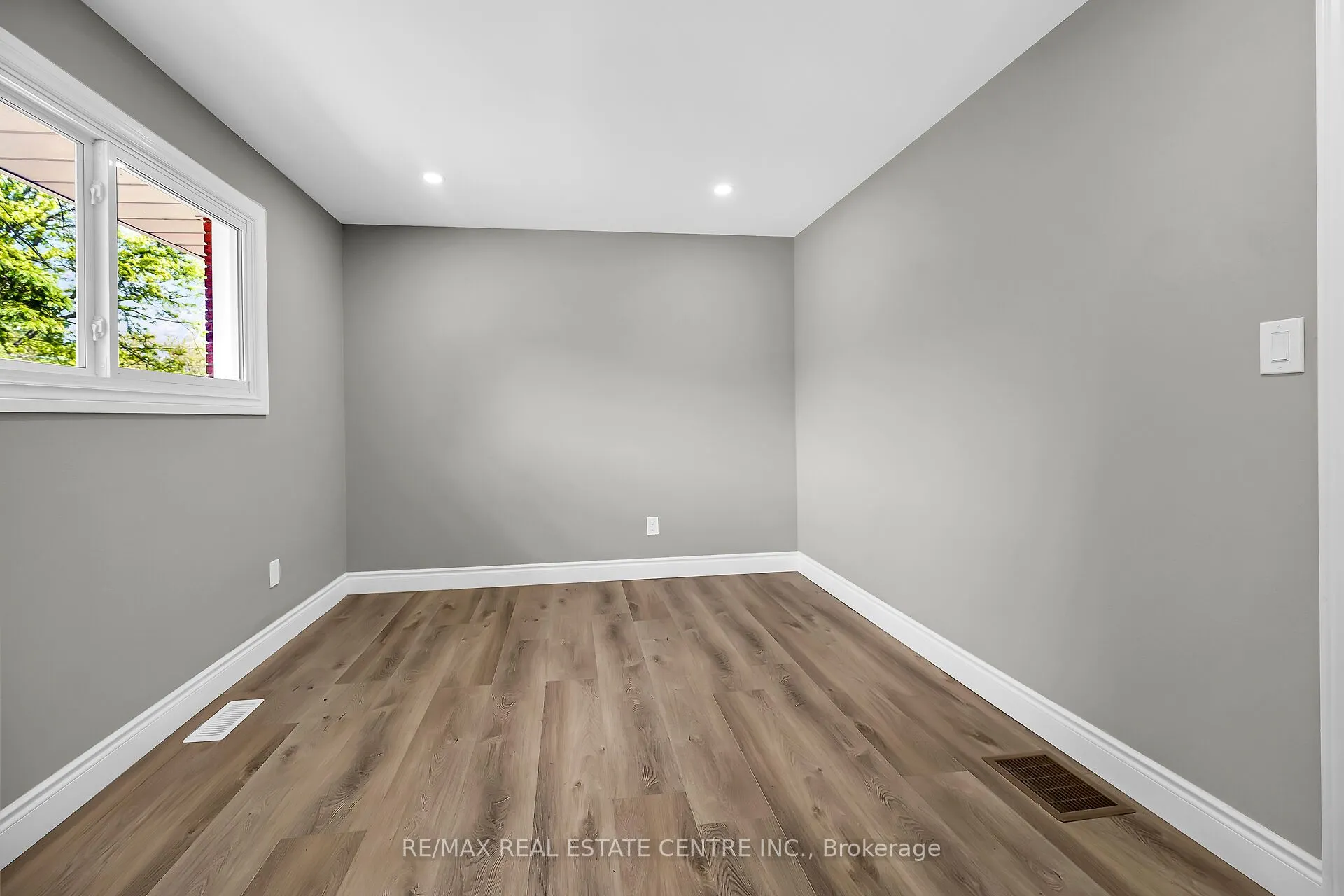 1645 Glancaster Road