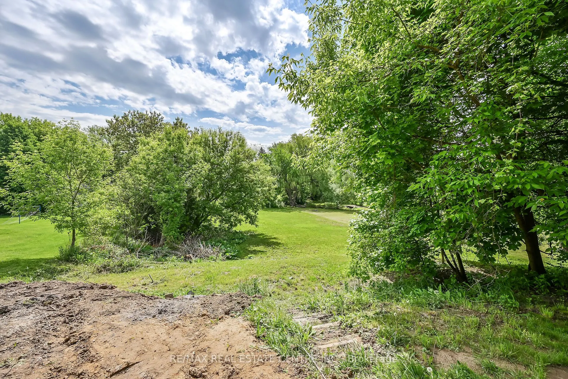 1645 Glancaster Road