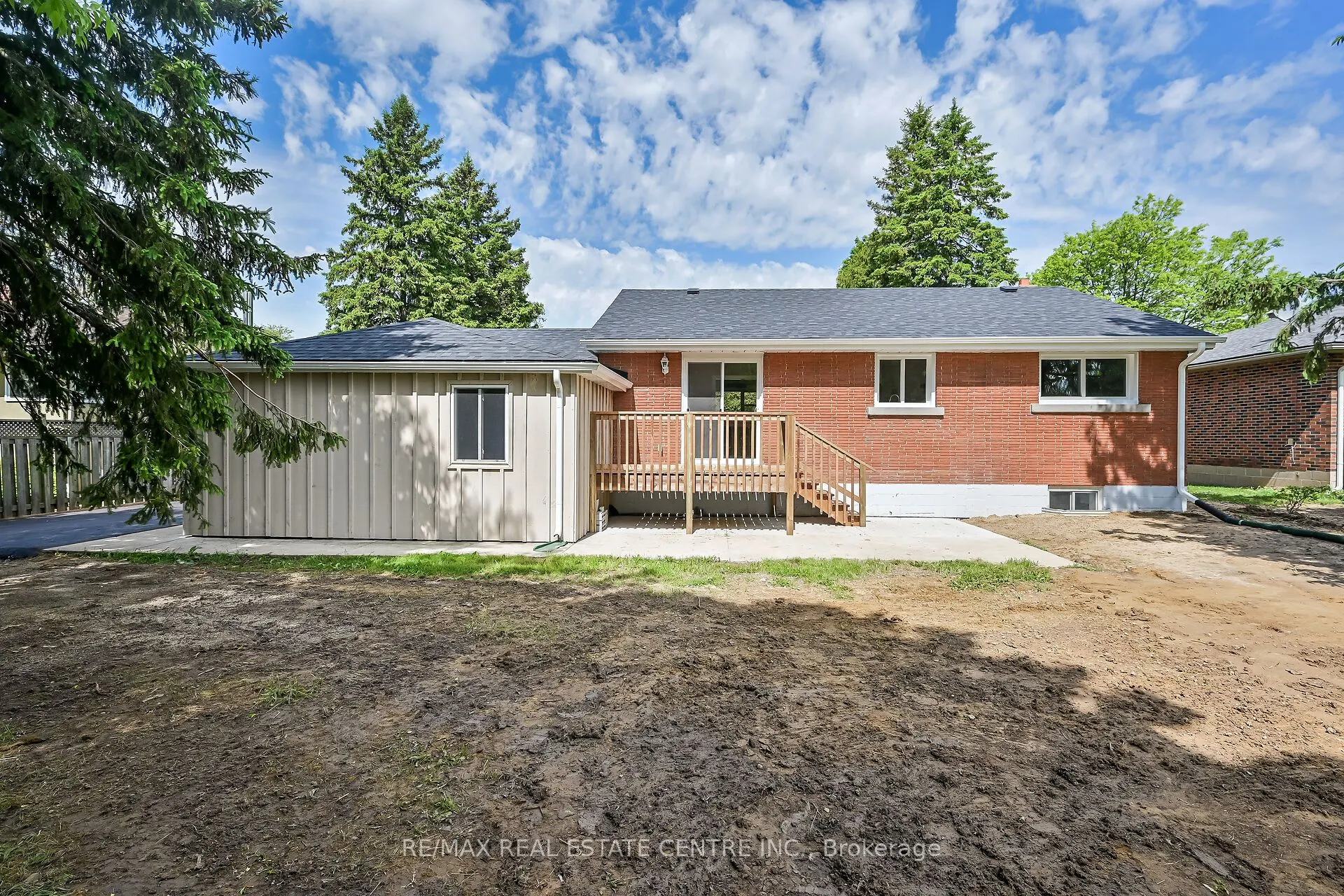 1645 Glancaster Road