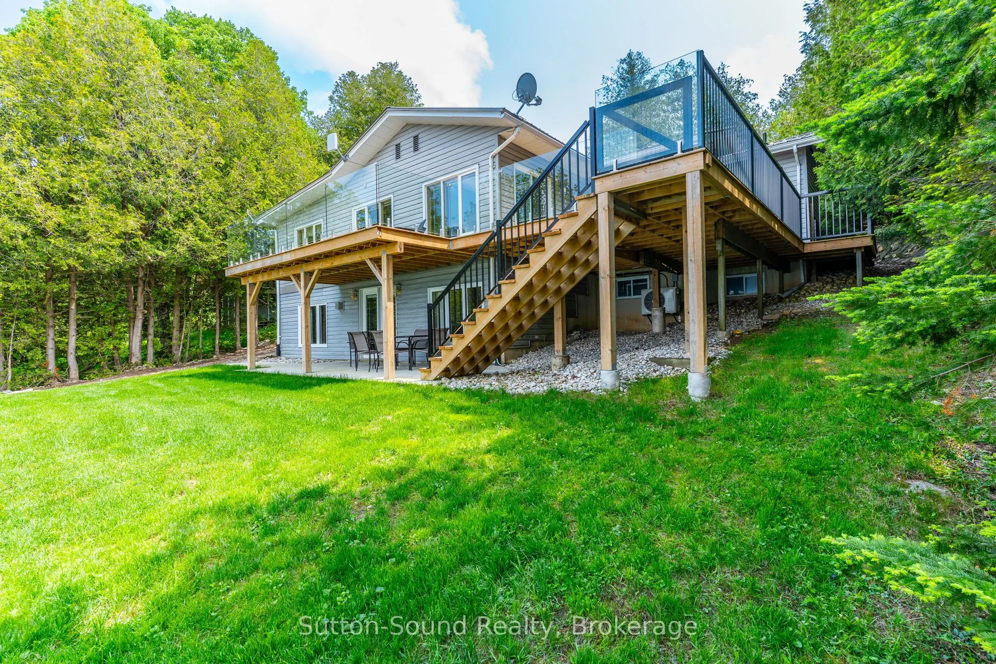 503185 Grey Road 1 Road