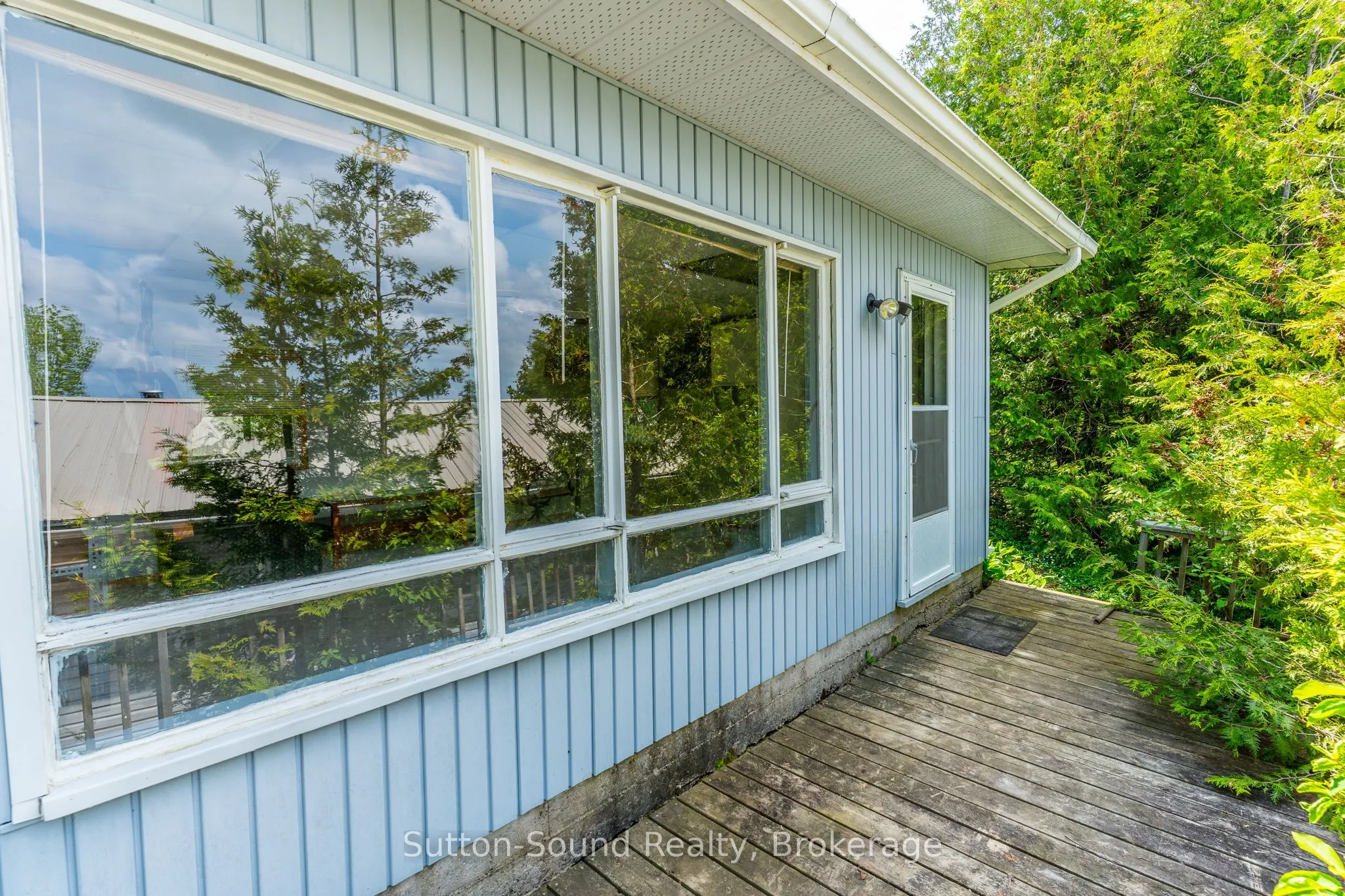 503185 Grey Road 1 Road