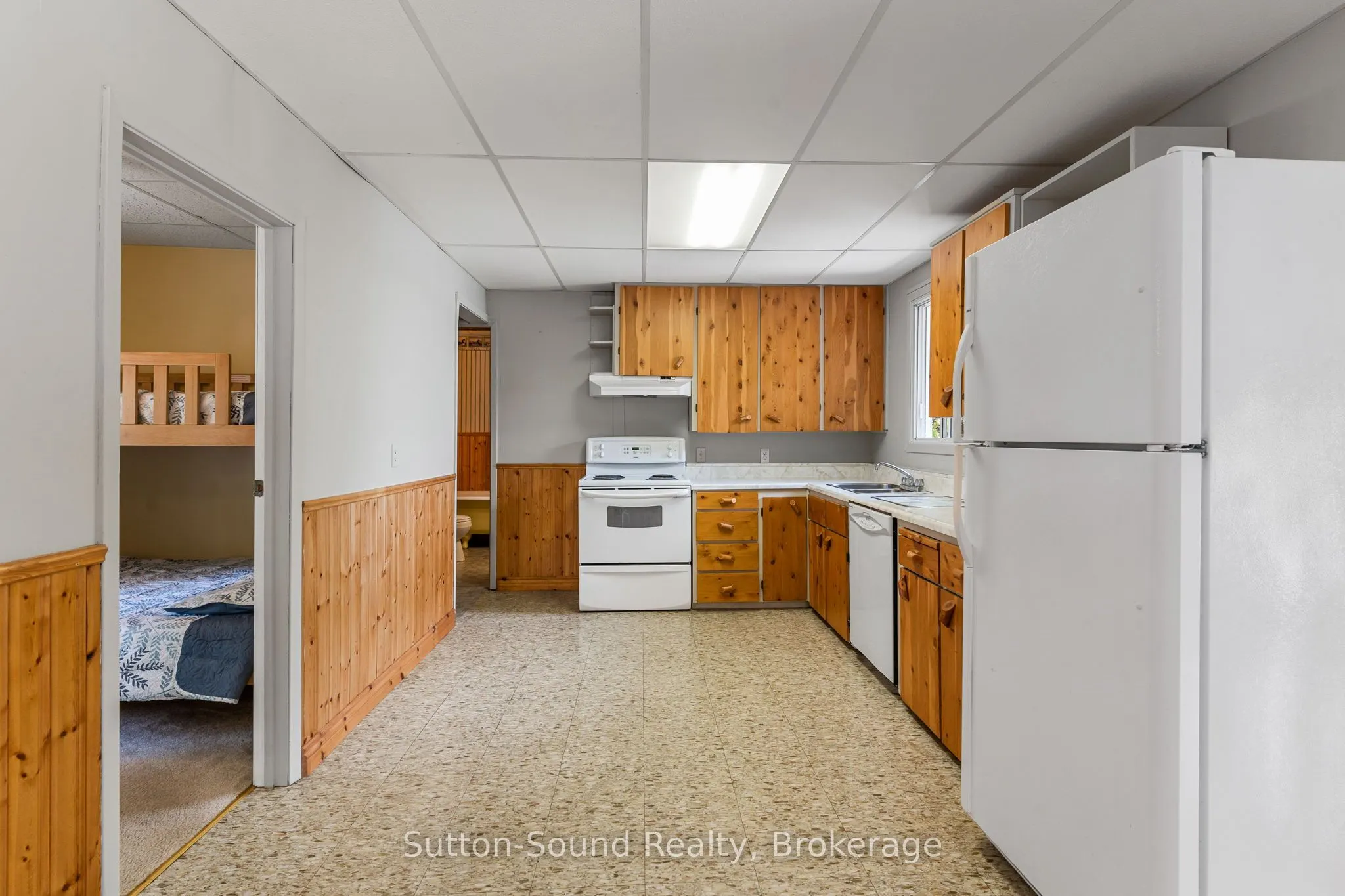 503185 Grey Road 1 Road