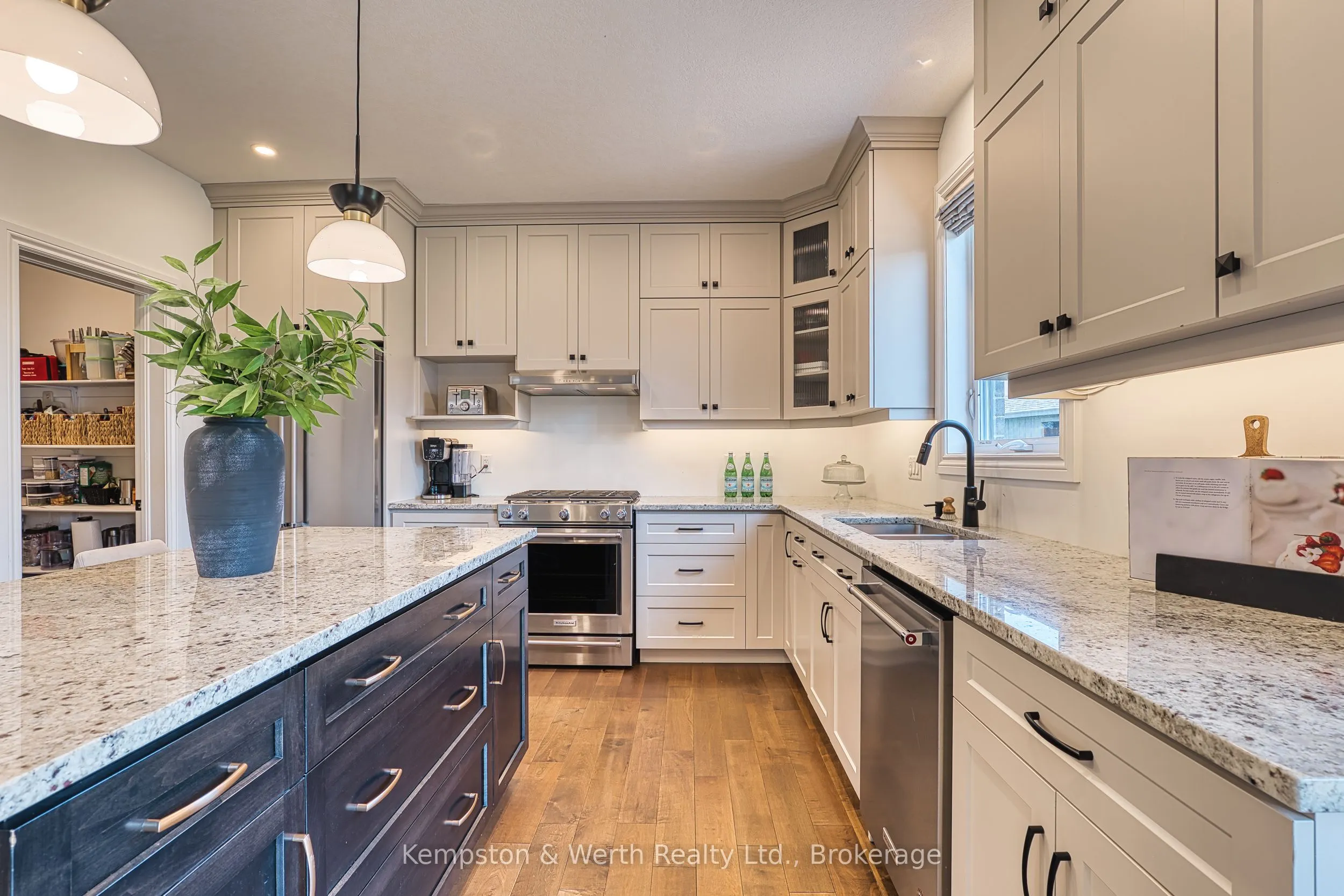 71 Forbes Crescent