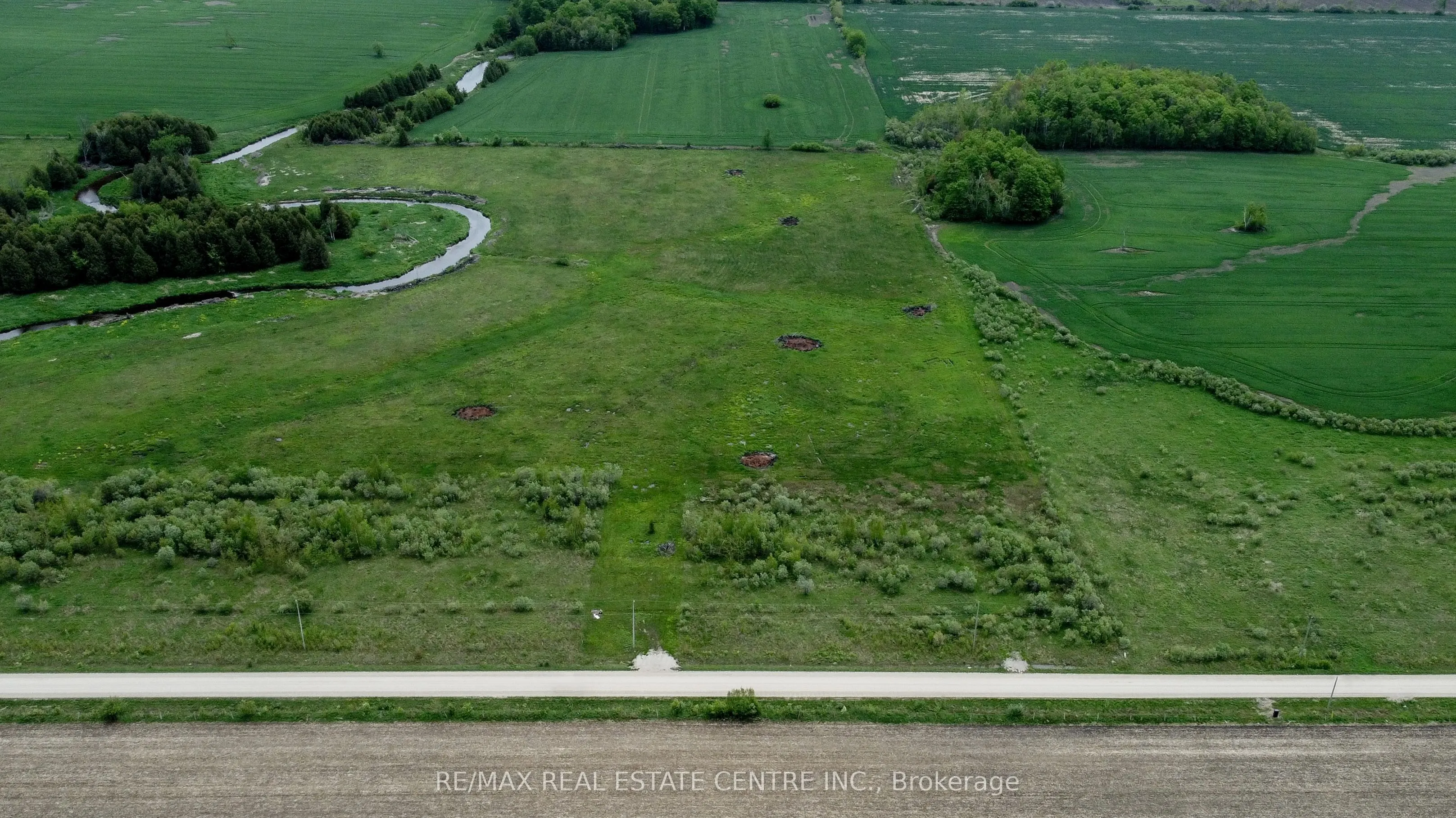 681044 260 Side Road
