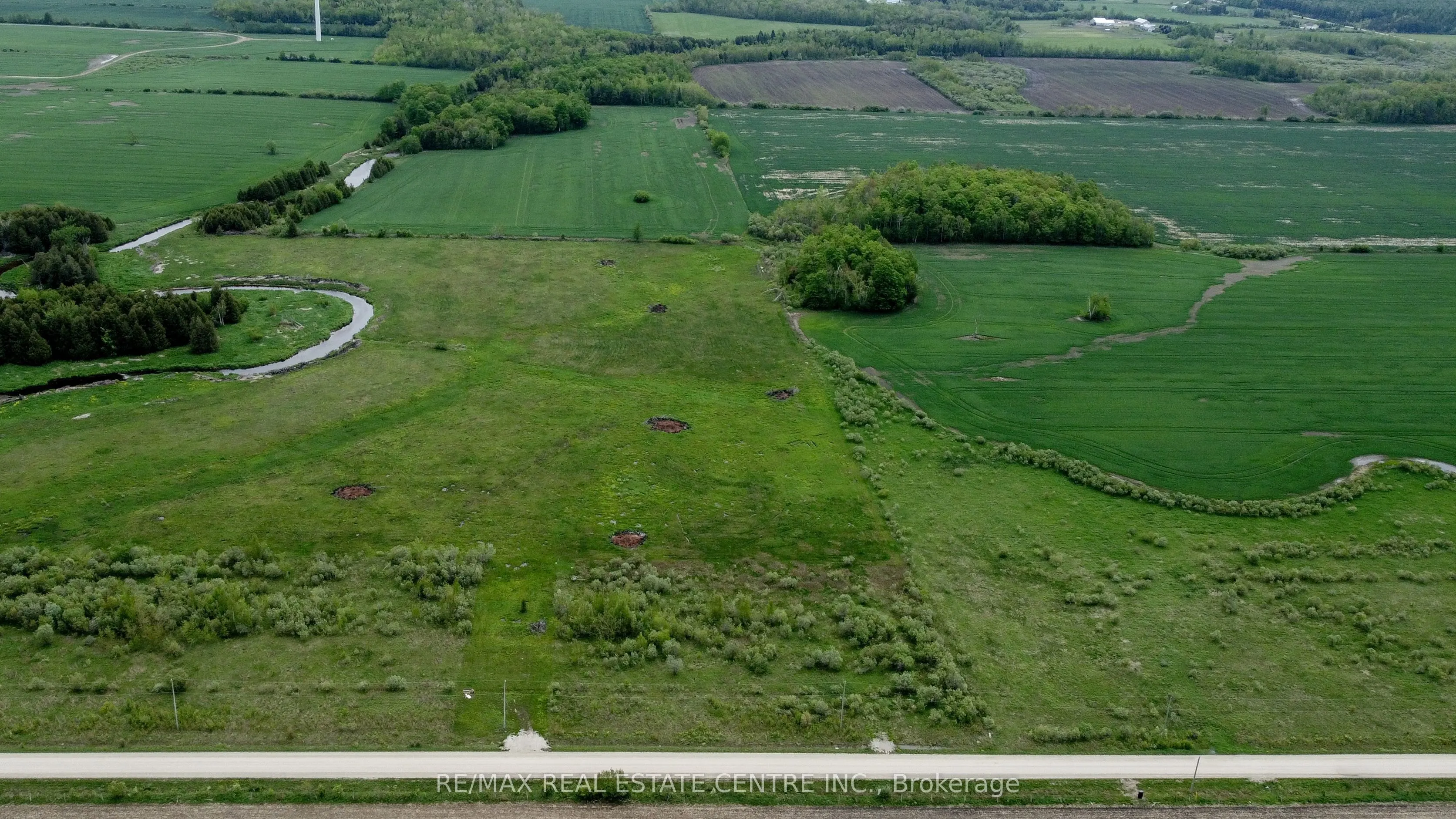 681044 260 Side Road