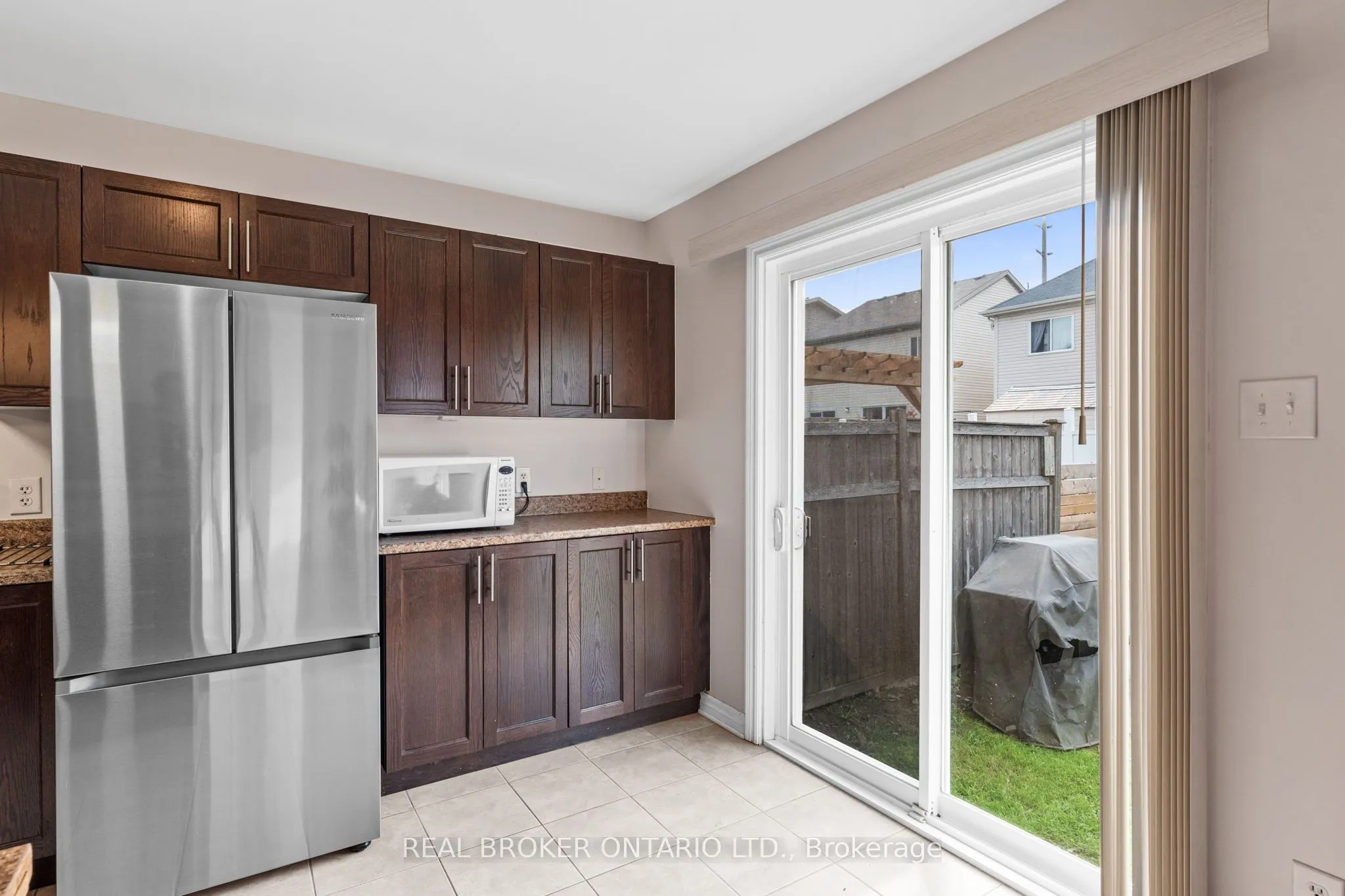 427 Vendevale Avenue