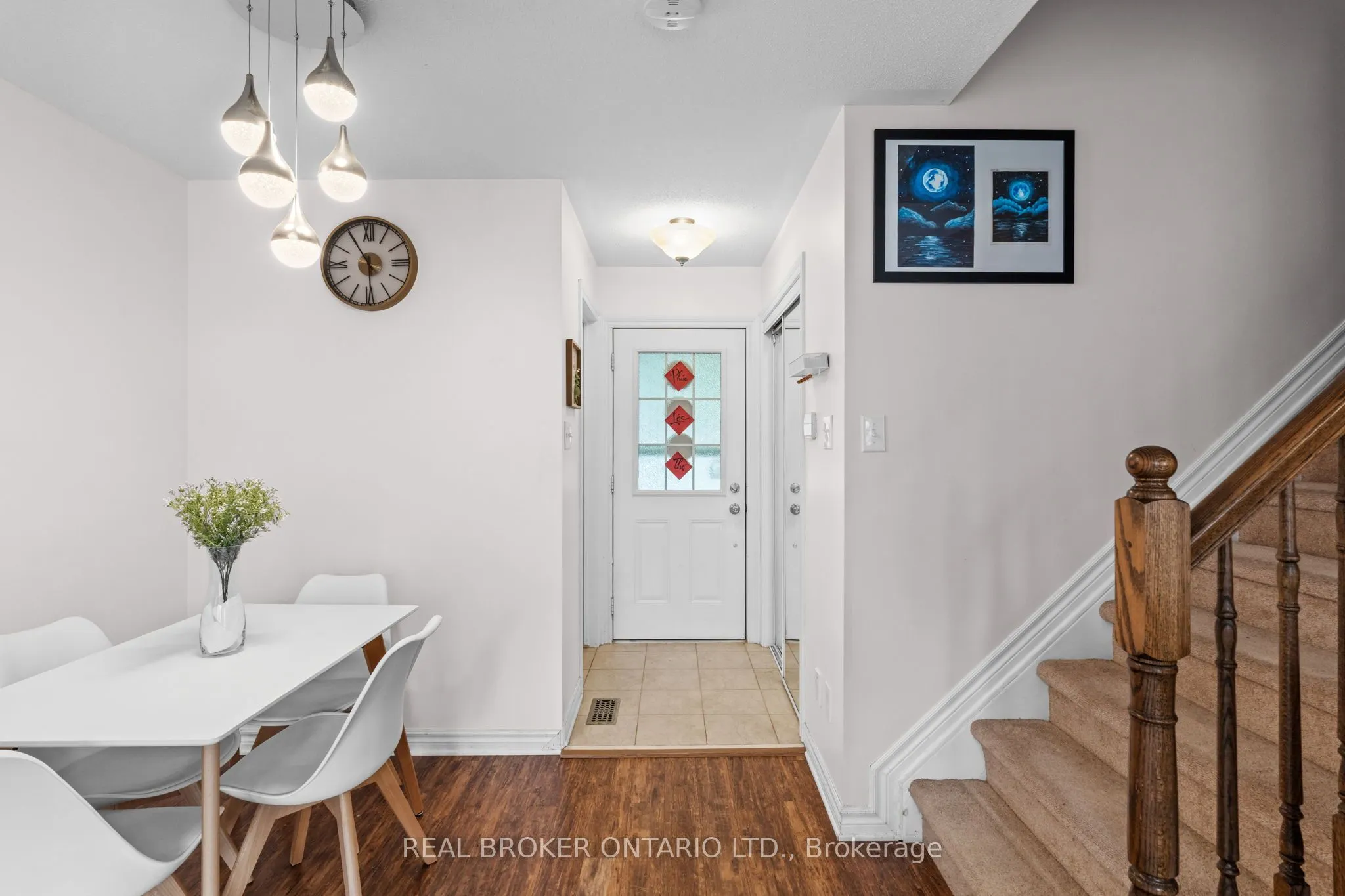 427 Vendevale Avenue