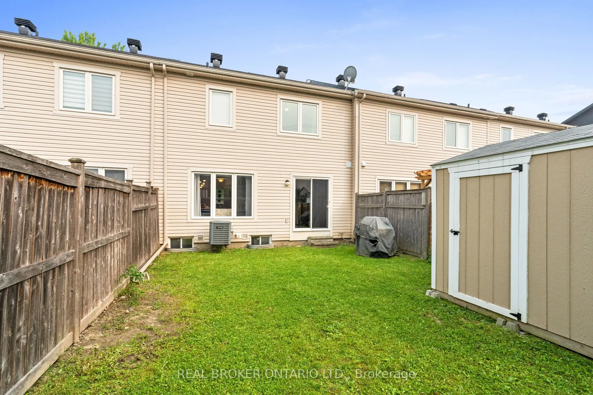 427 Vendevale Avenue