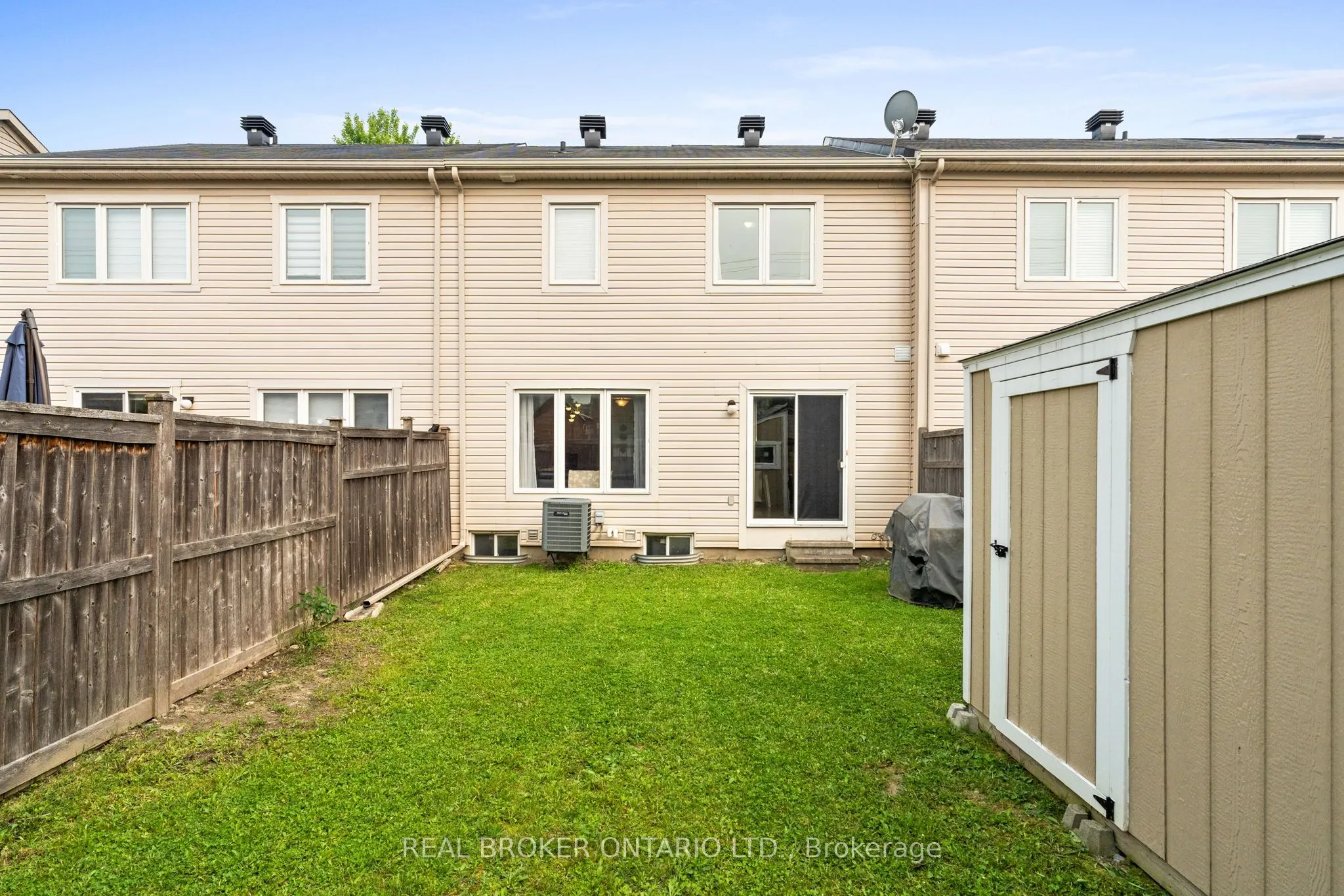 427 Vendevale Avenue