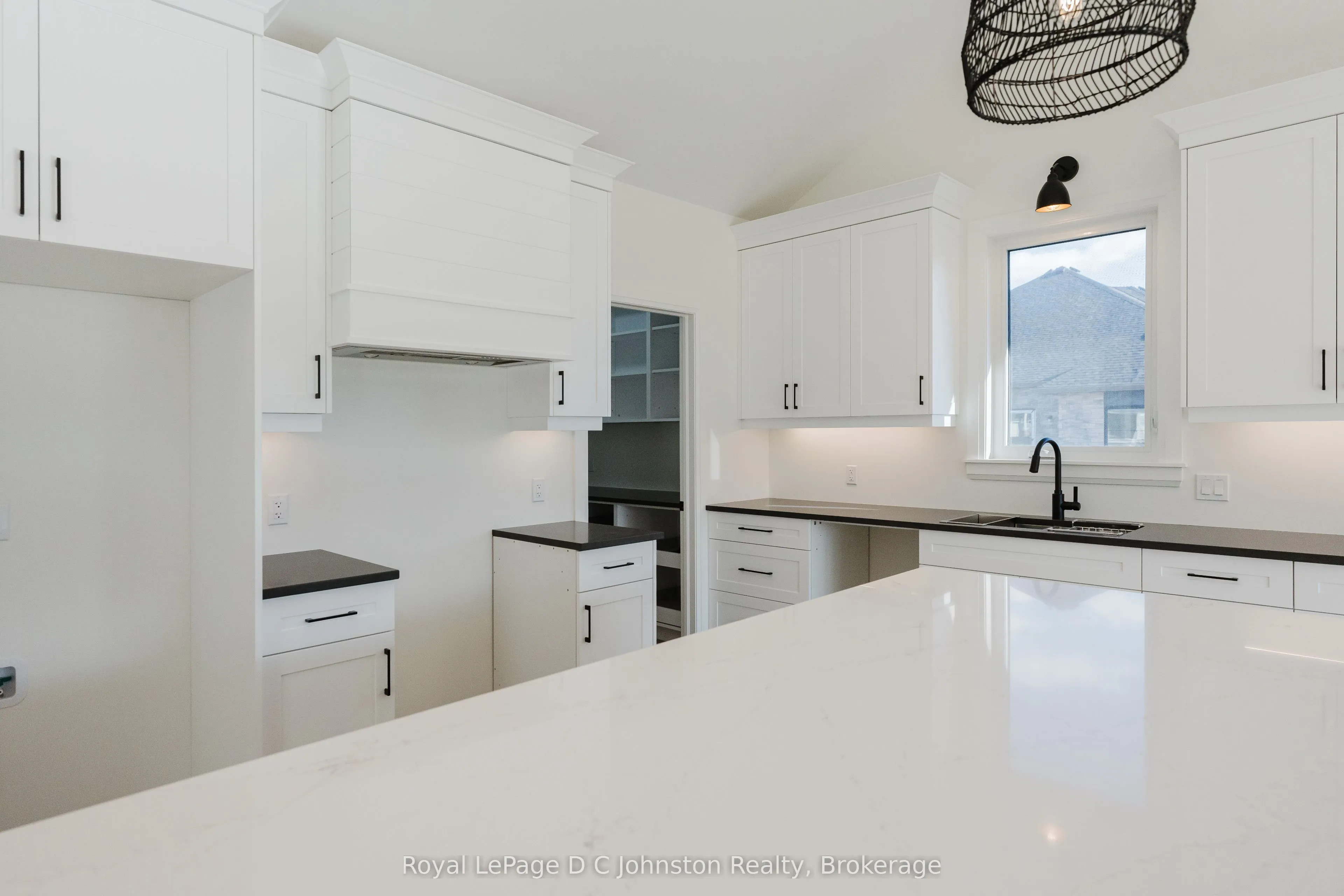 546 ALGONQUIN Trail
