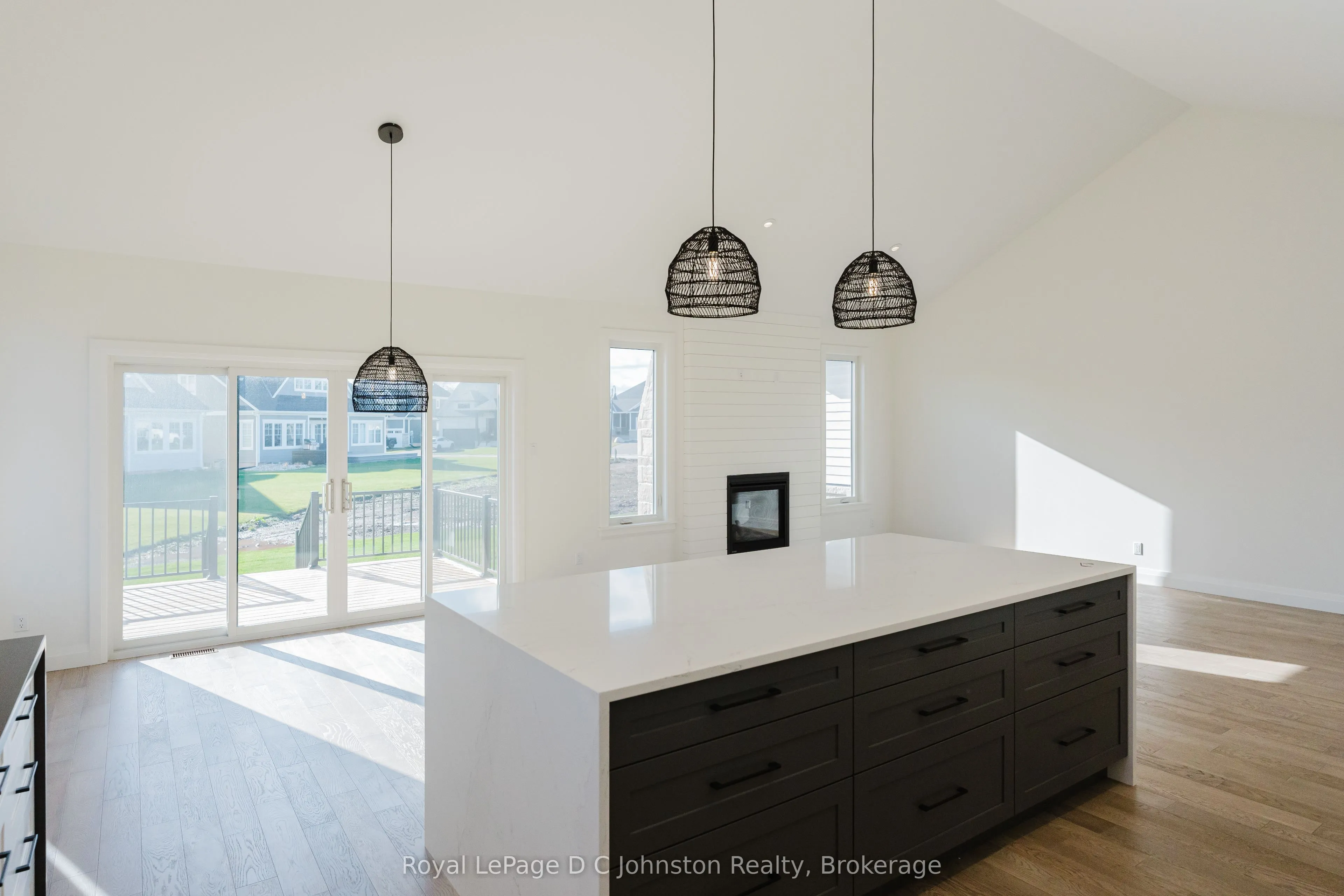 546 ALGONQUIN Trail