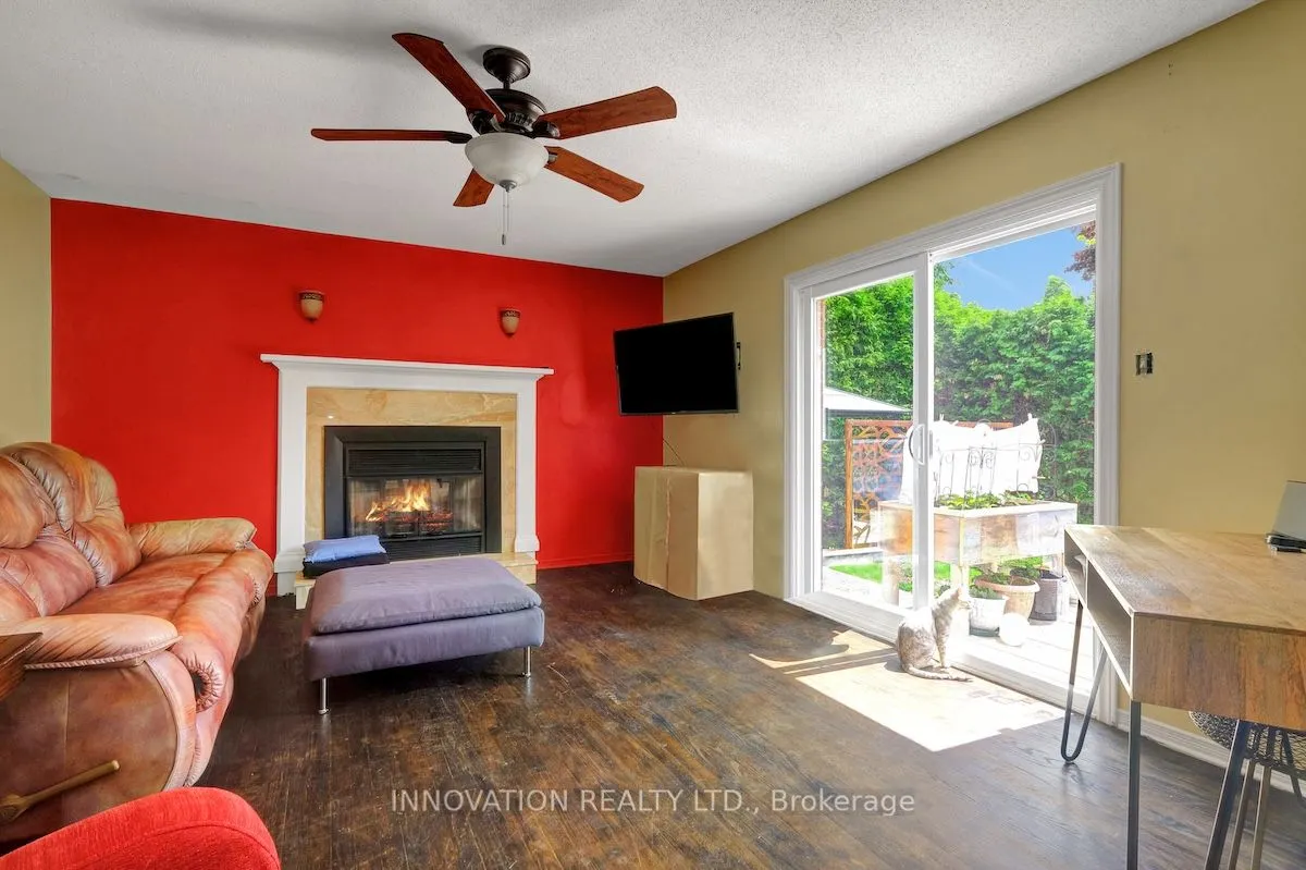 25 SPINDLE Way
