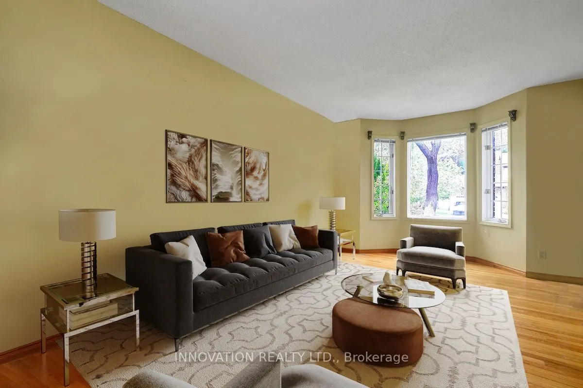 25 SPINDLE Way