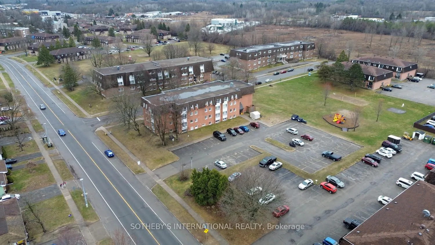 810 Kyle Court, #306