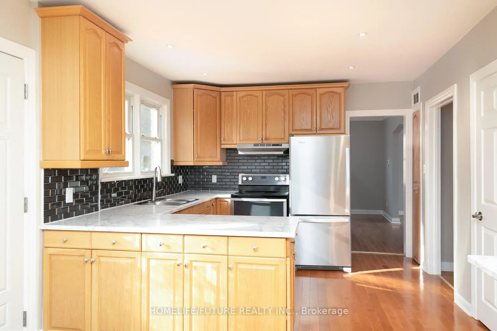 76 Young Street, #Upper