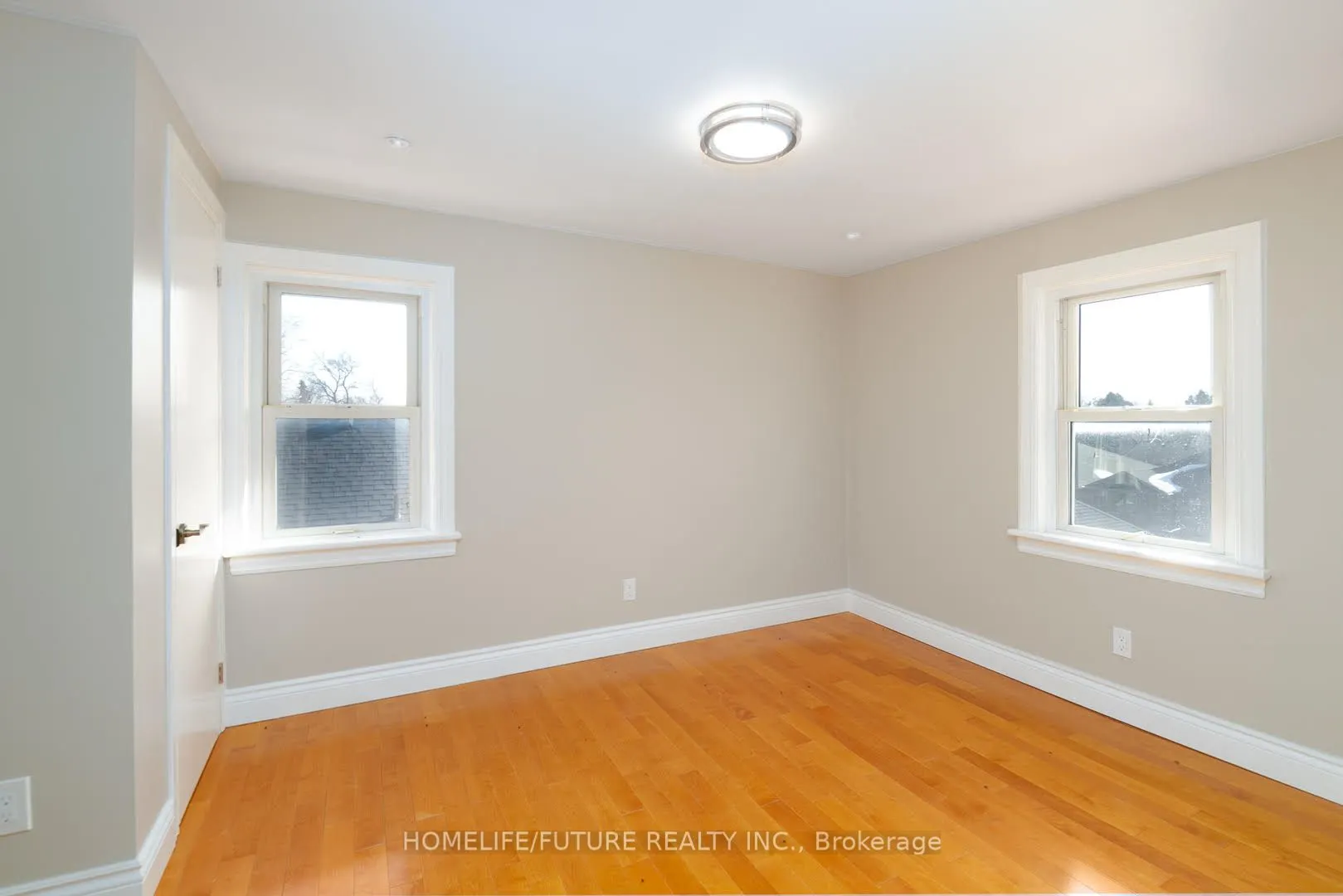 76 Young Street, #Upper
