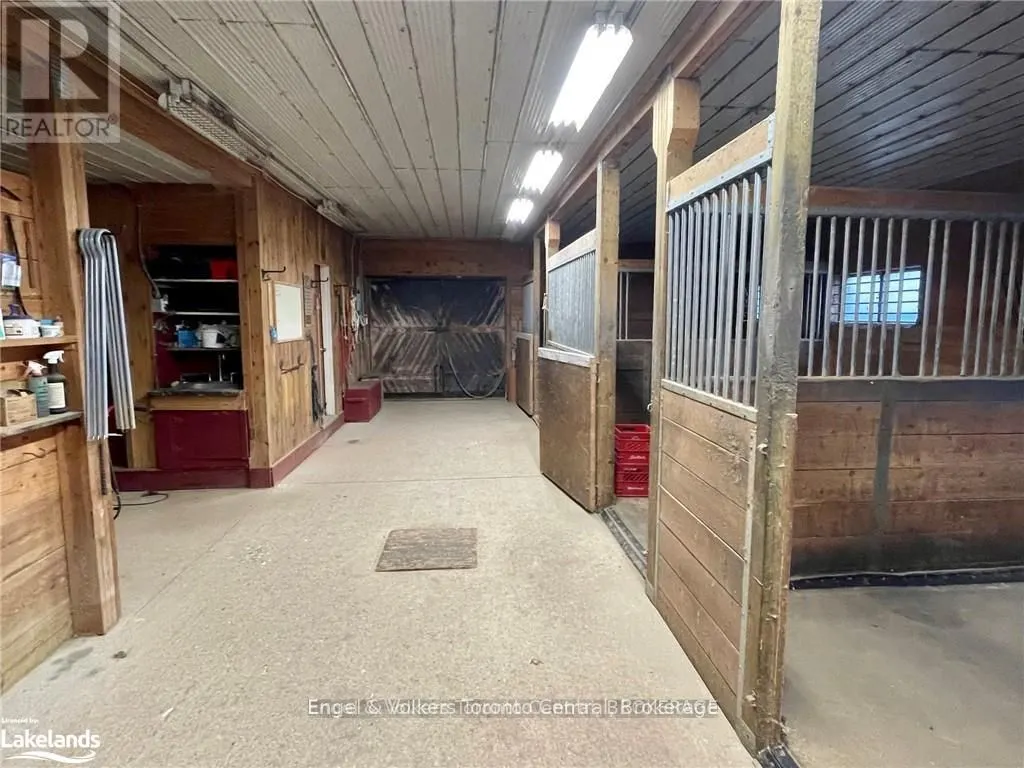 496083 Grey Road 2 Road