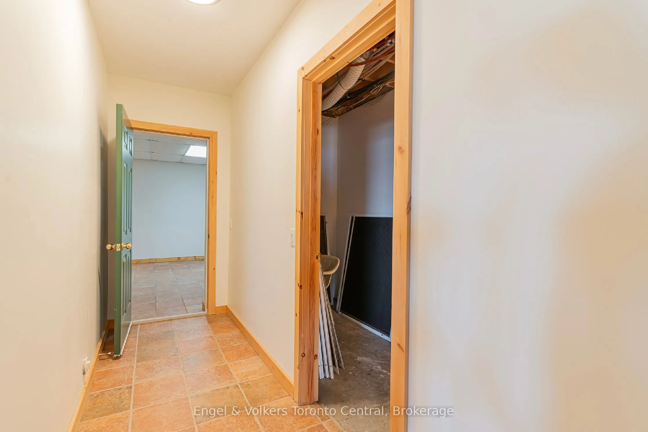 496083 Grey Road 2 Road