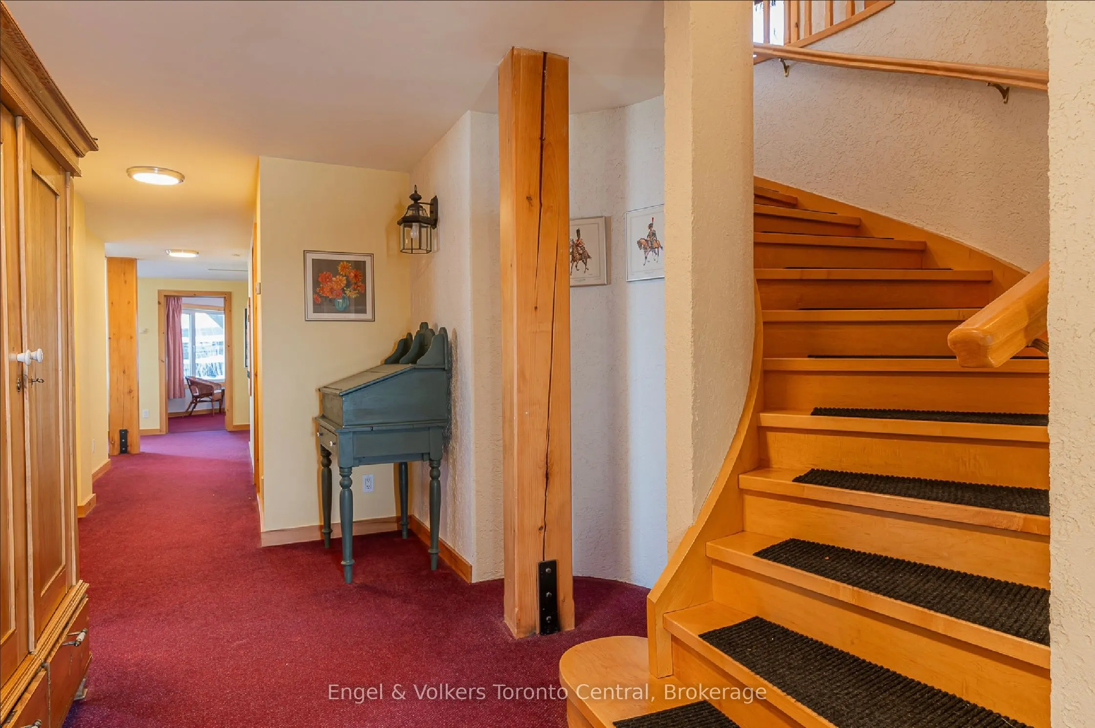 496083 Grey Road 2 Road