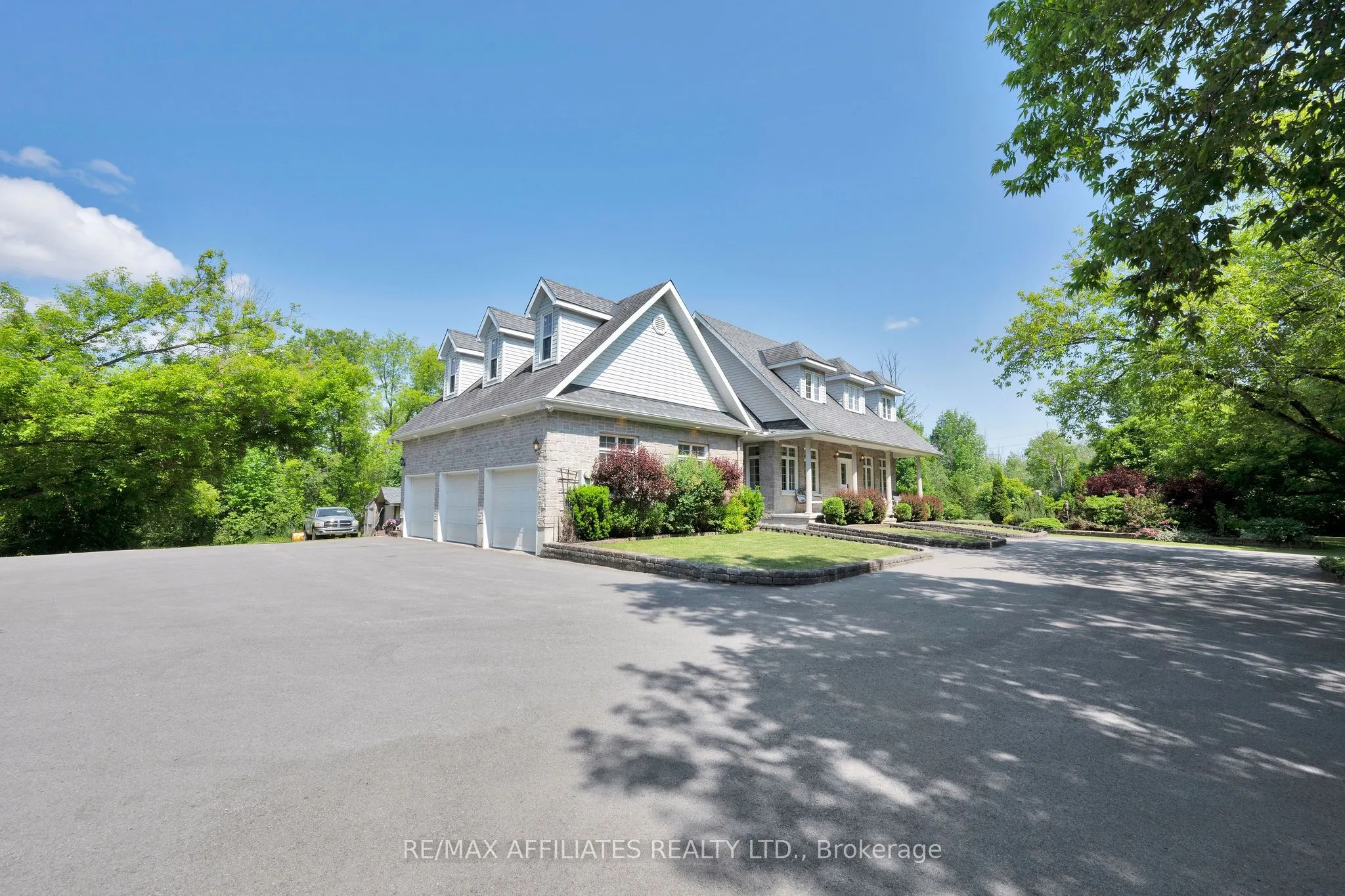 3 Kimini Drive