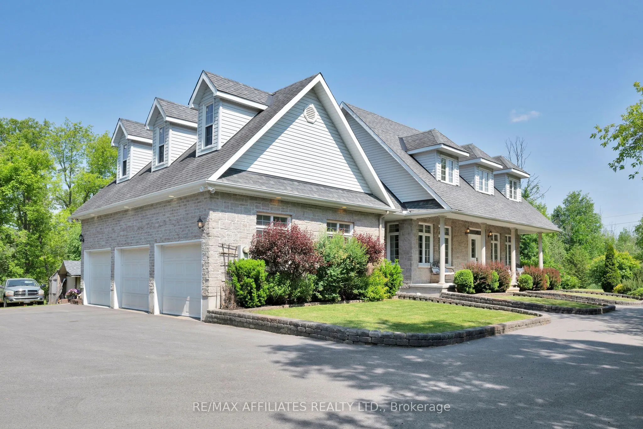 3 Kimini Drive