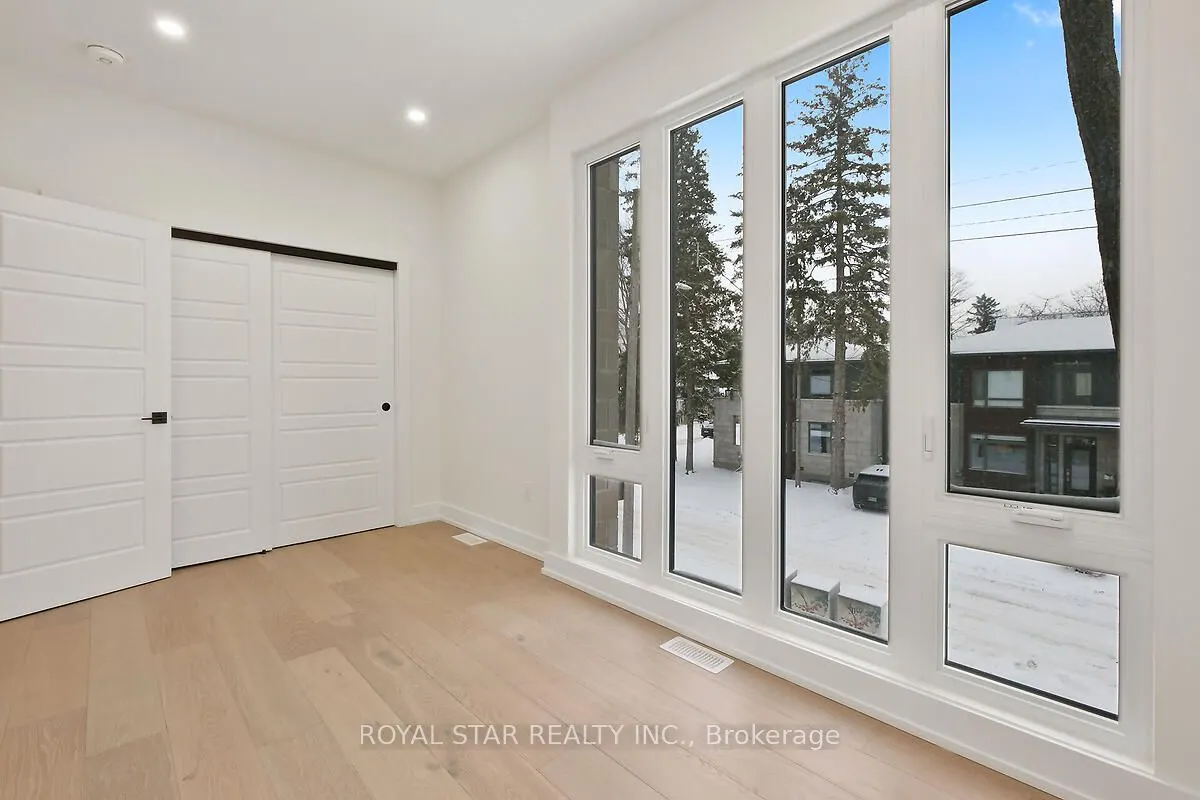 253 Duncairn Avenue