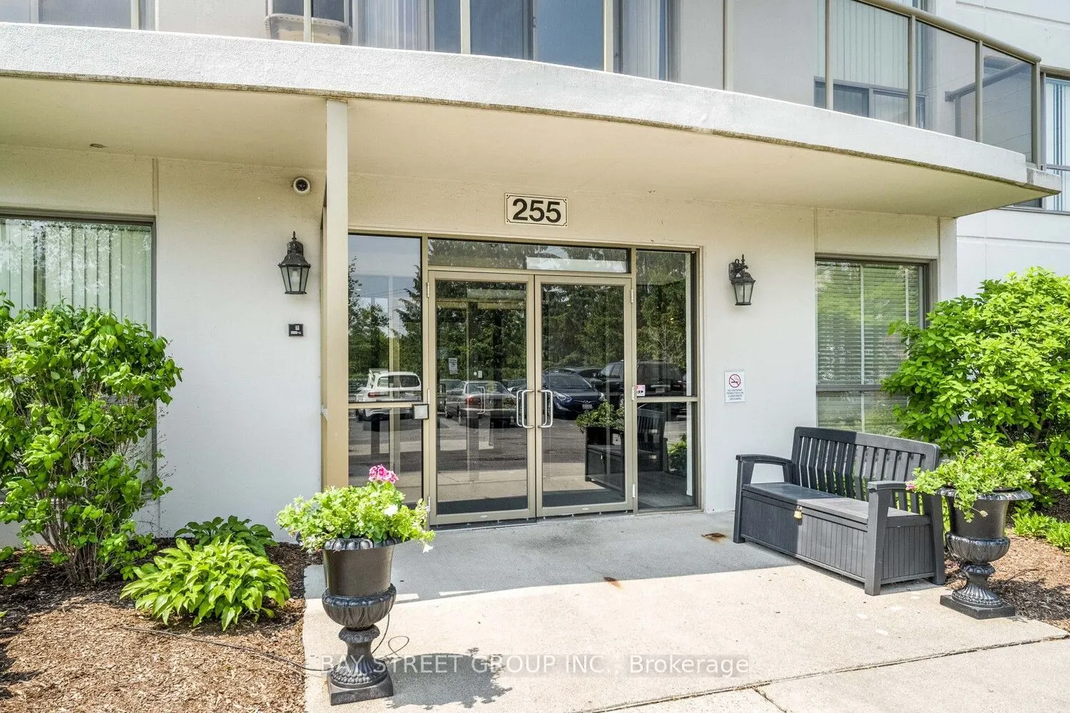 255 Keats Way, #606
