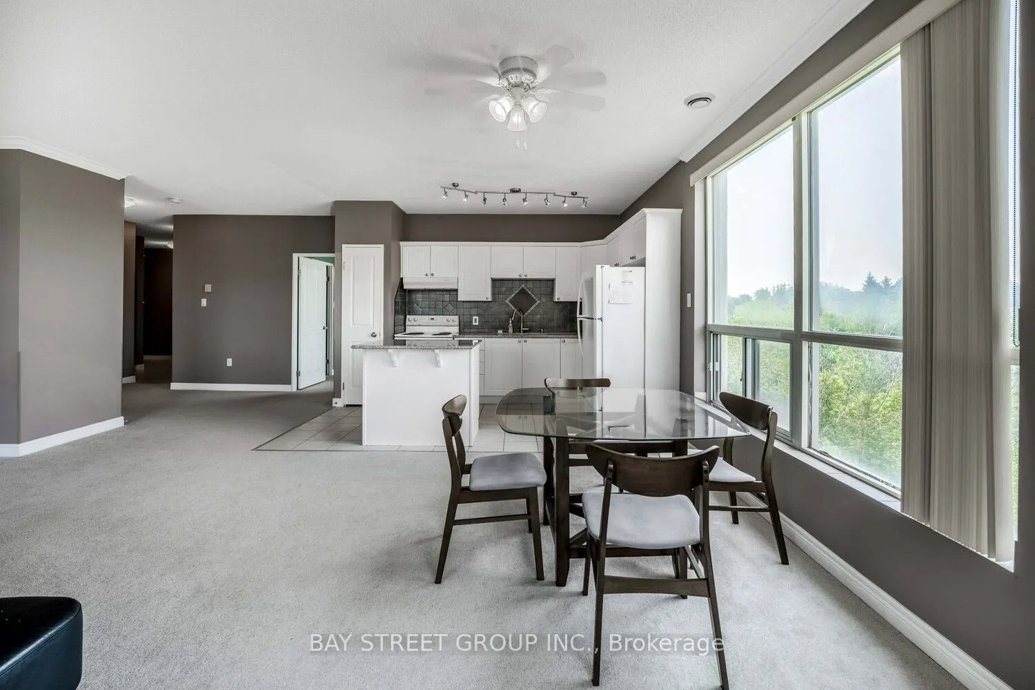 255 Keats Way, #606