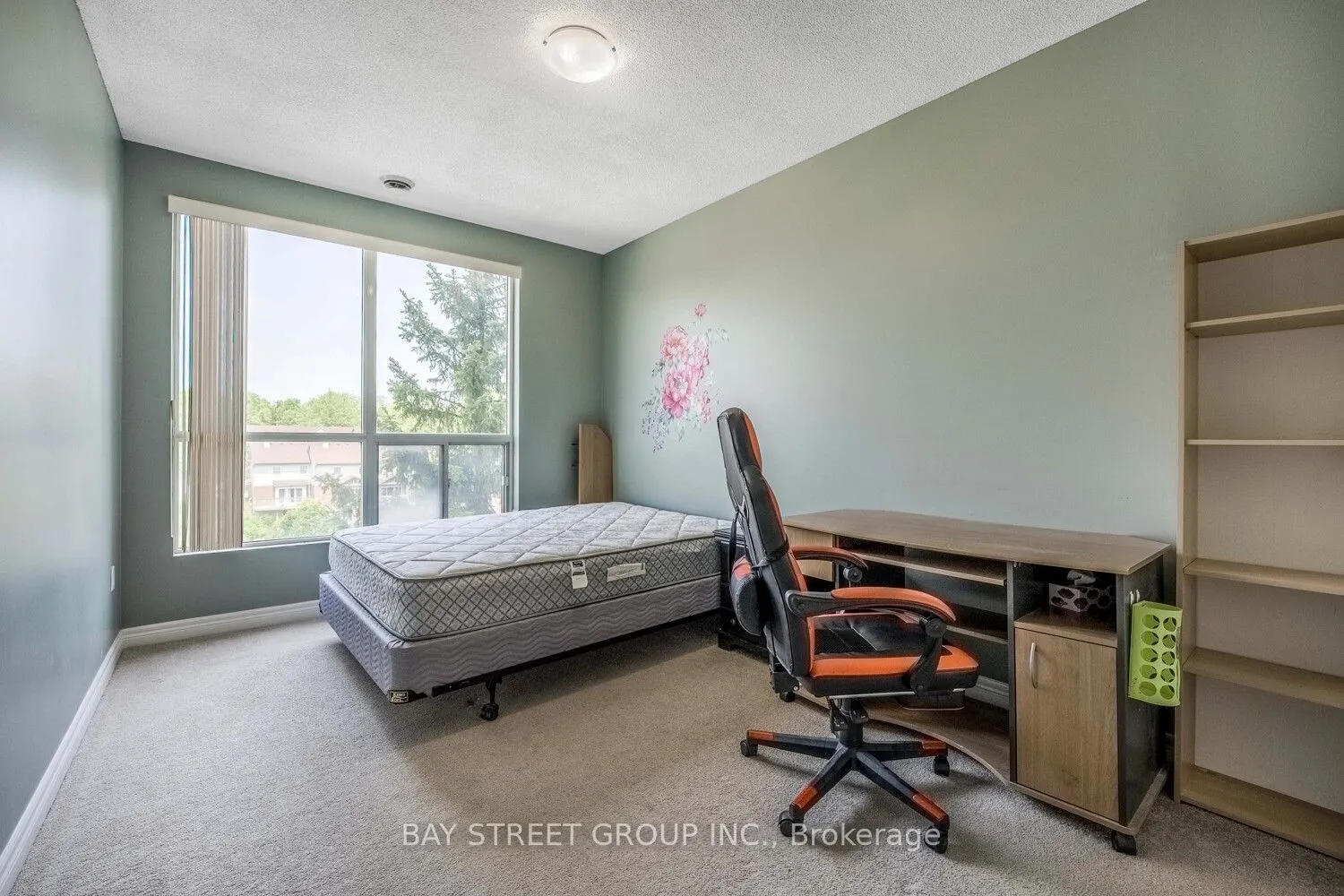 255 Keats Way, #606
