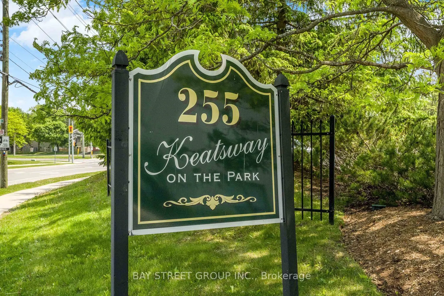 255 Keats Way, #606
