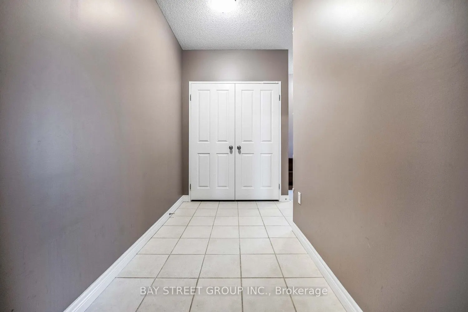 255 Keats Way, #606